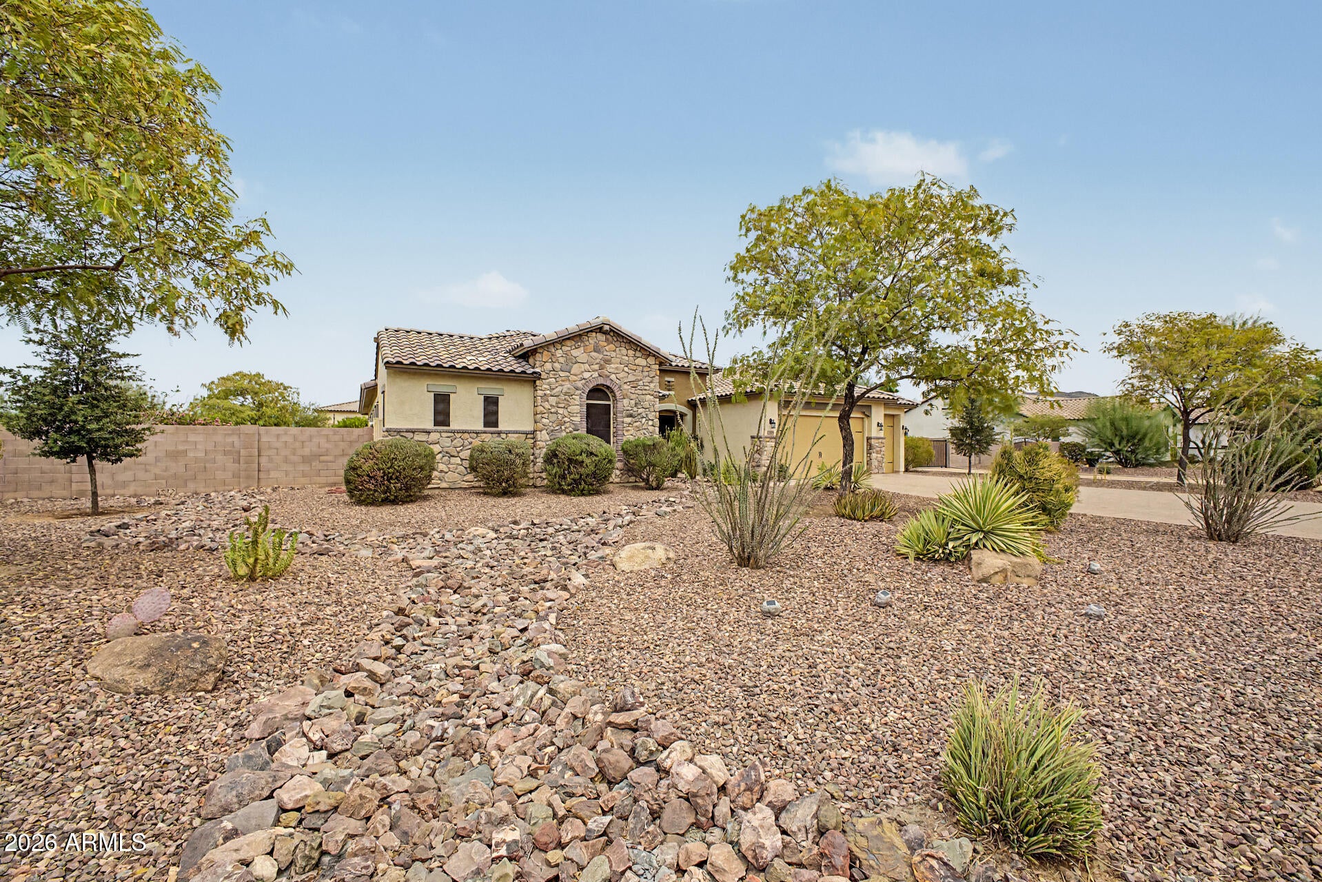 7314 W WHISPERING WIND Drive