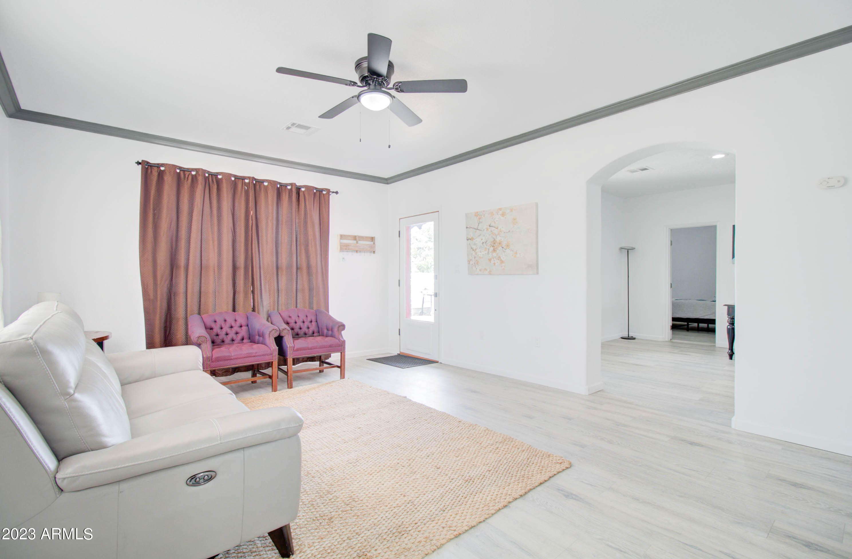 258 S SUTHERLAND Street