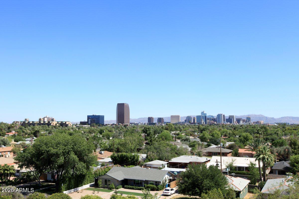 535 W THOMAS Road 408