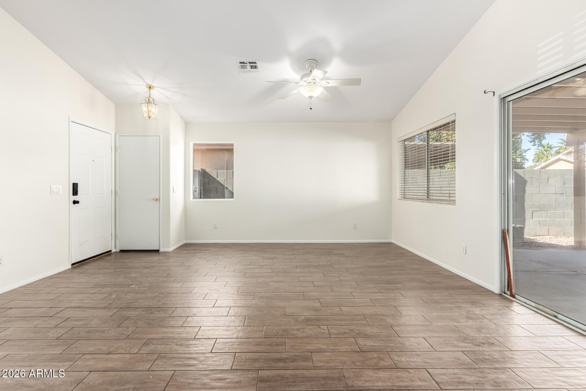 16184 W HADLEY Street