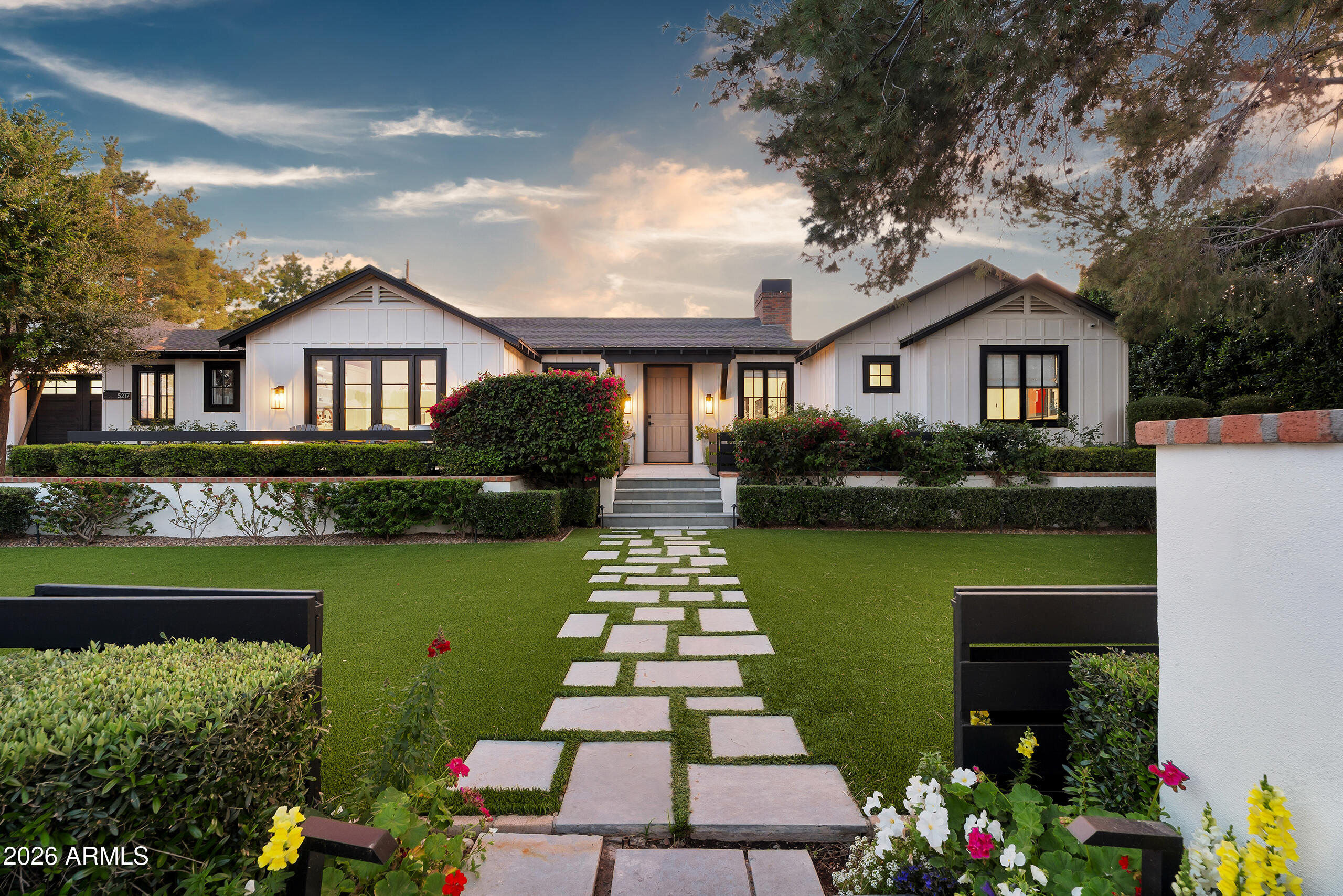 5217 E CALLE REDONDA --