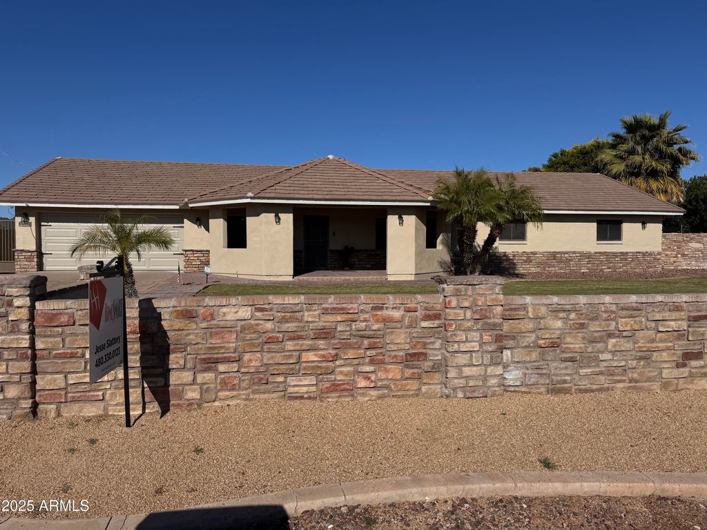 Photo of 4114 W Westcott Drive, Glendale, AZ 85308 (MLS # 6950813)