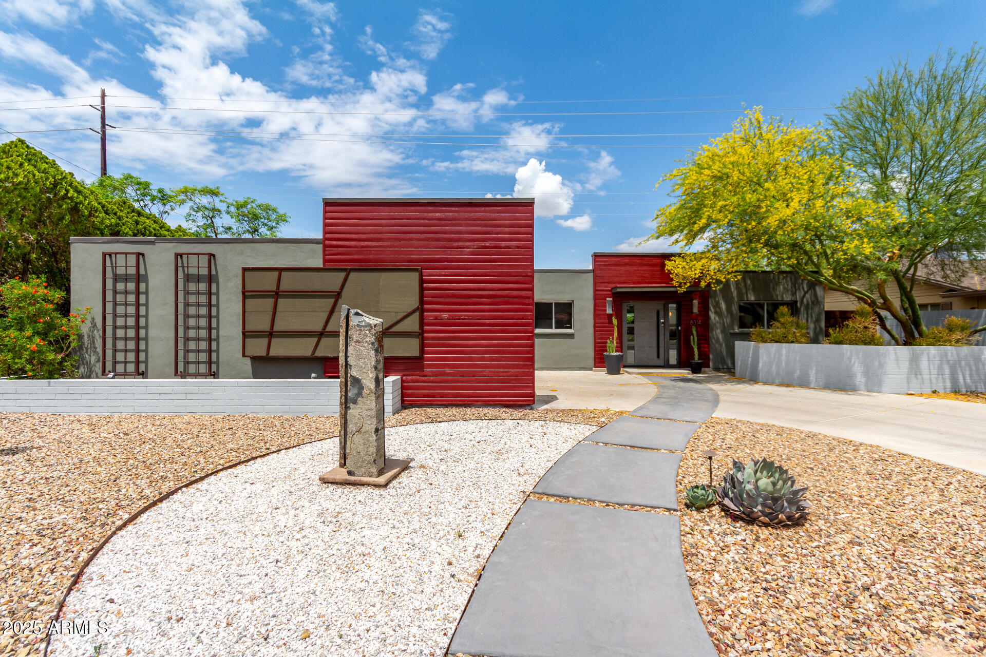 8314 E VISTA Drive