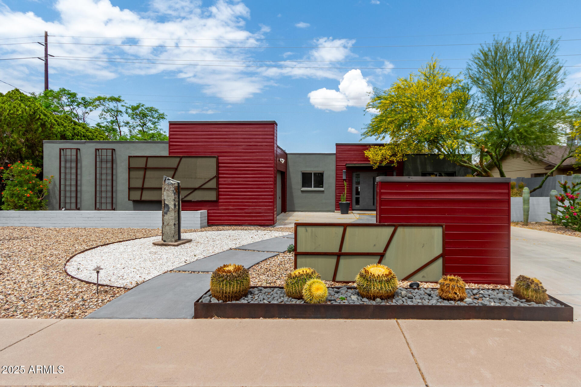 8314 E VISTA Drive