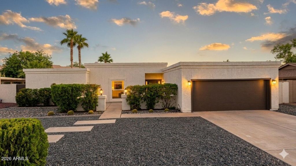 Photo of 2043 E Vaughn Street, Tempe, AZ 85283 (MLS # 7009658)