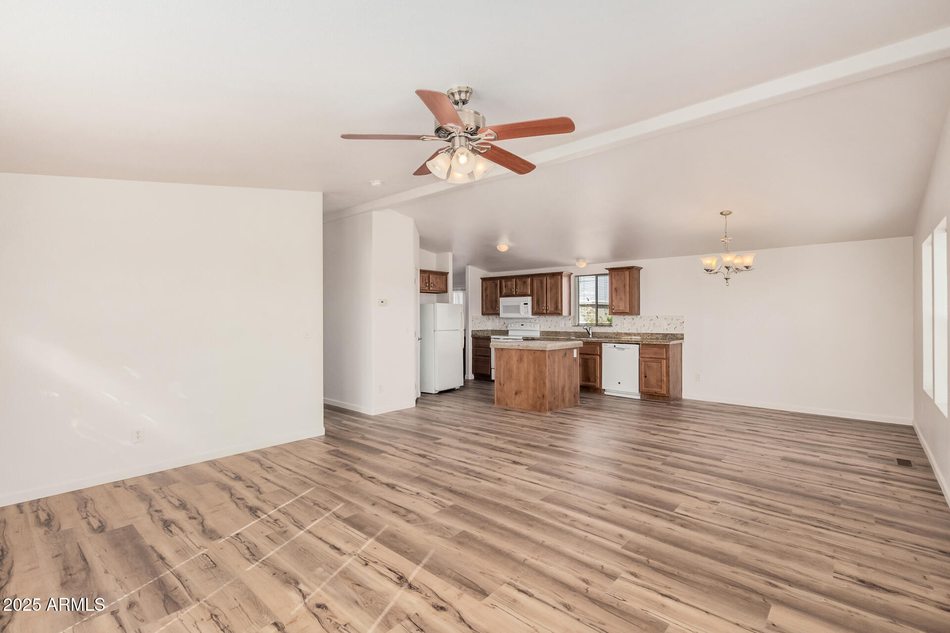 16619 W WINDSTONE Trail