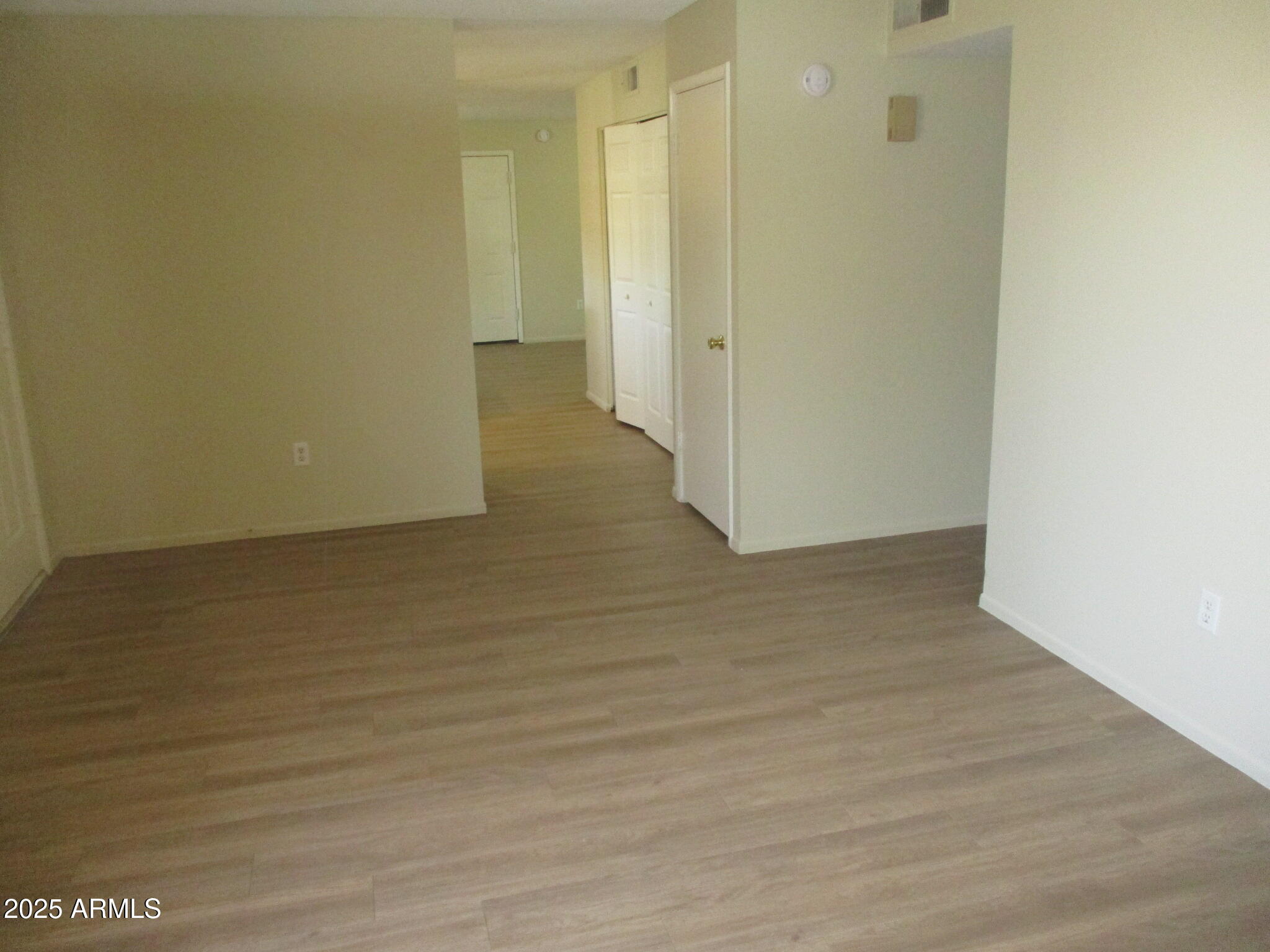 6133 S COLLEGE Avenue