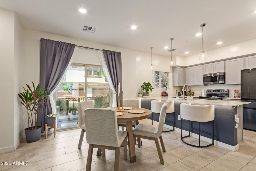 Photo of 2736 S Cavalier Drive #102, Gilbert, AZ 85295 (MLS # 6950136)