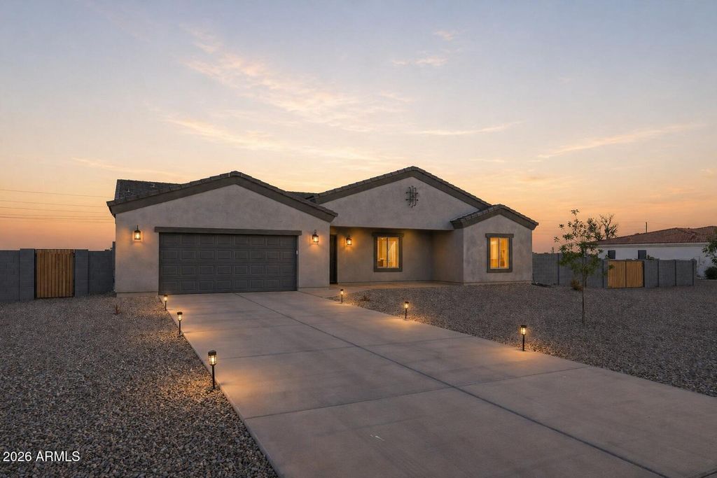 Photo of 6897 W Appaloosa Trail, Coolidge, AZ 85128 (MLS # 7023296)