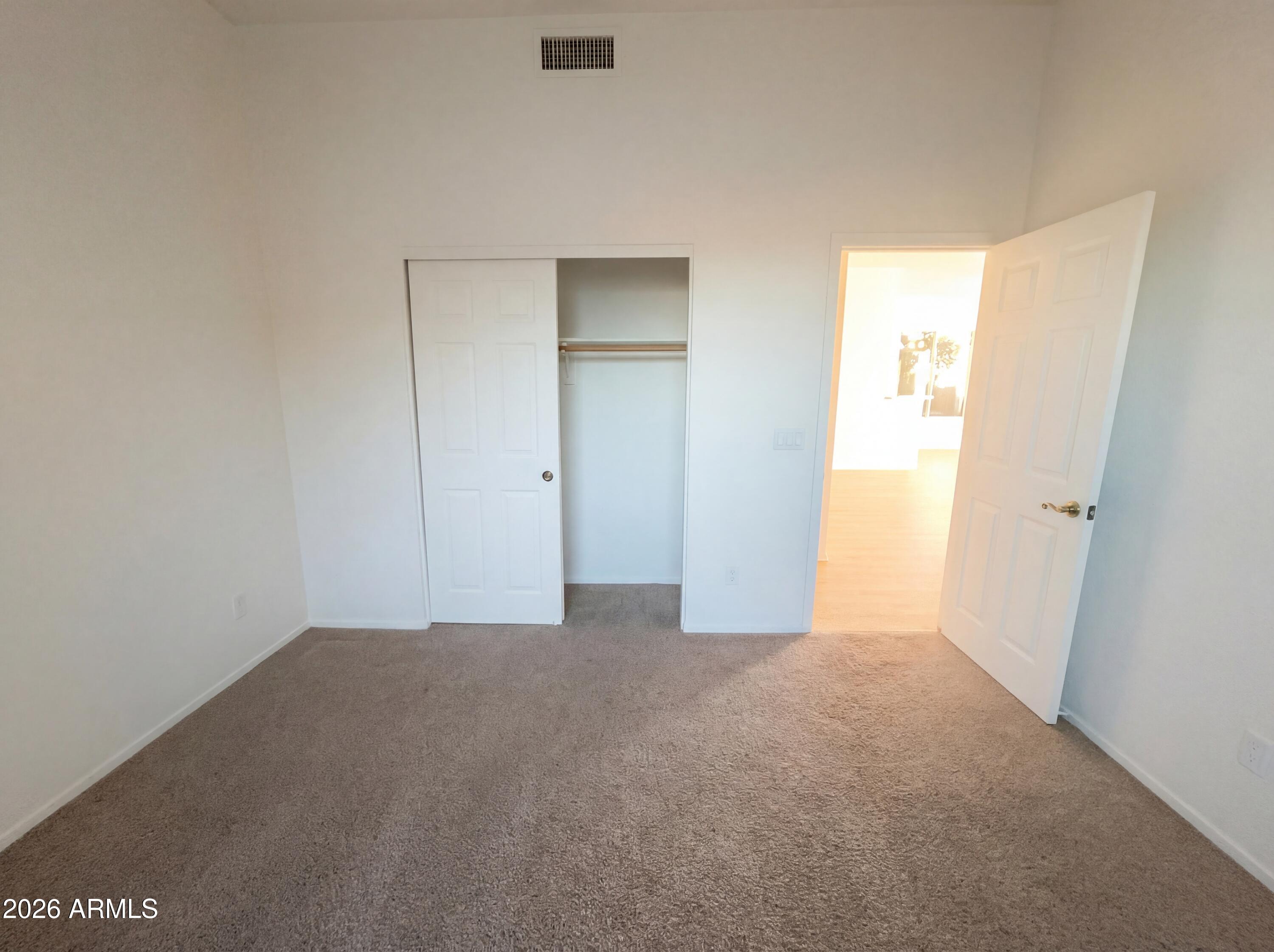 3869 W CHARLOTTE Drive