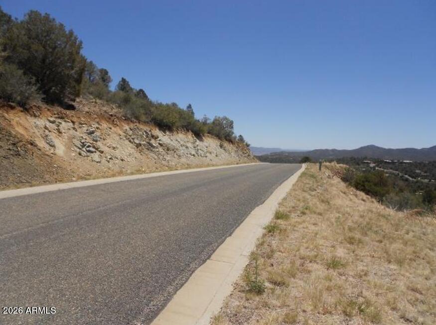 686 W Lee Boulevard 664