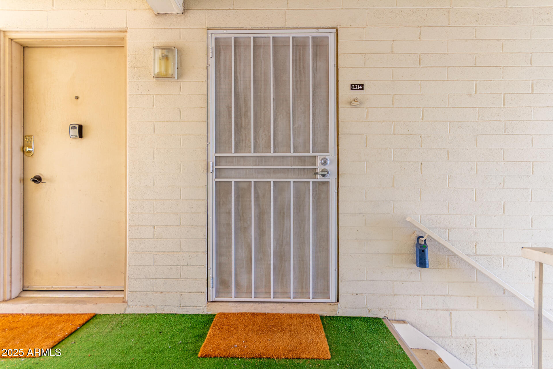 8221 E GARFIELD Street L214