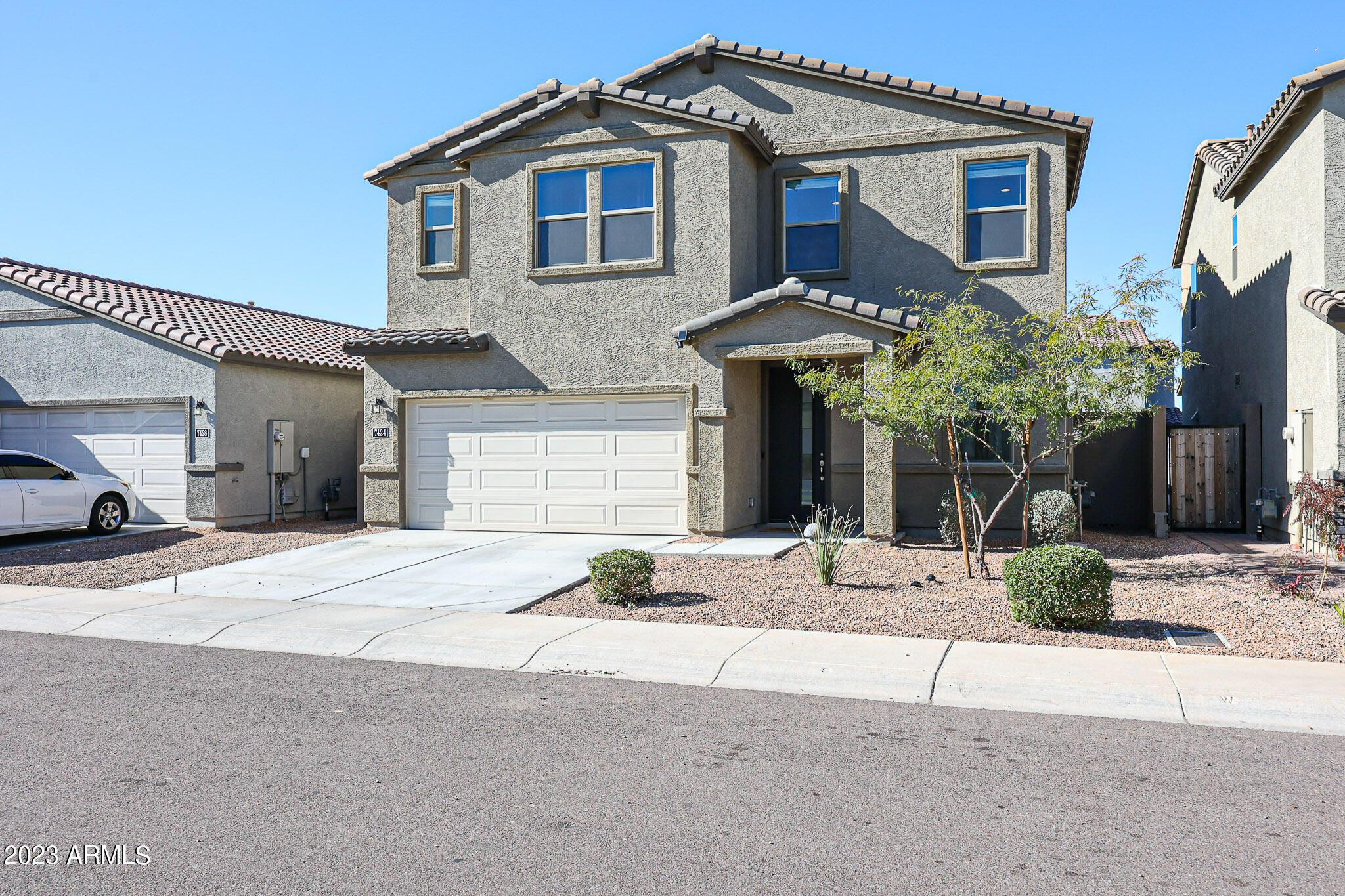 7424 S 32nd Drive