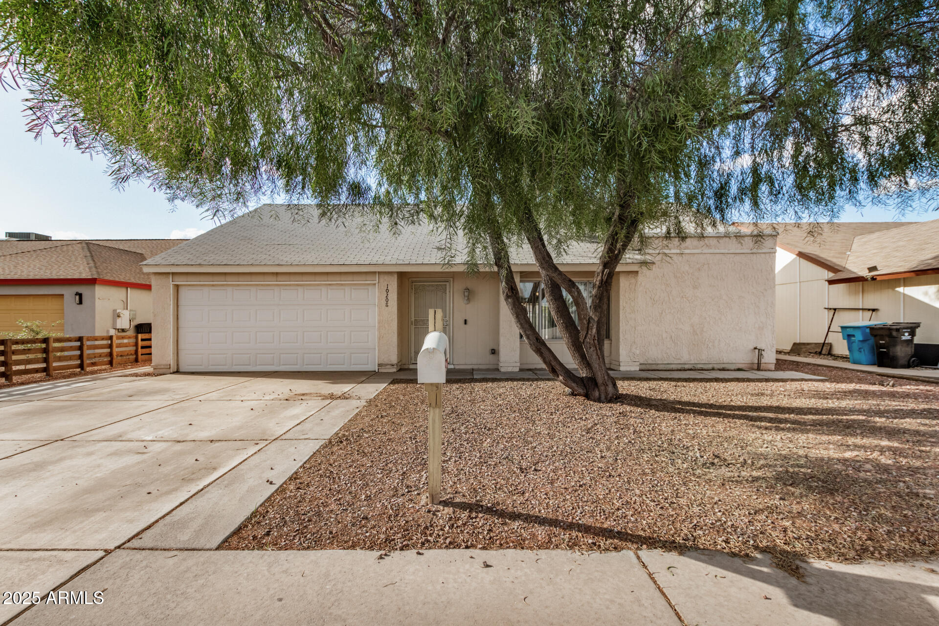 10208 W HIGHLAND Avenue