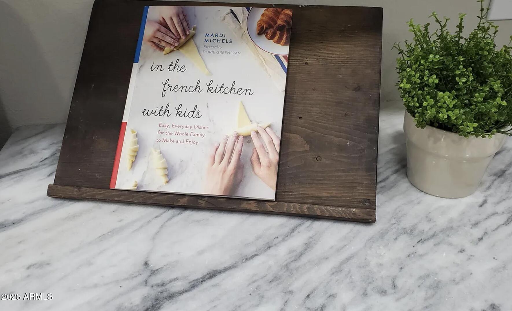 1622 E CAMPBELL Avenue Y