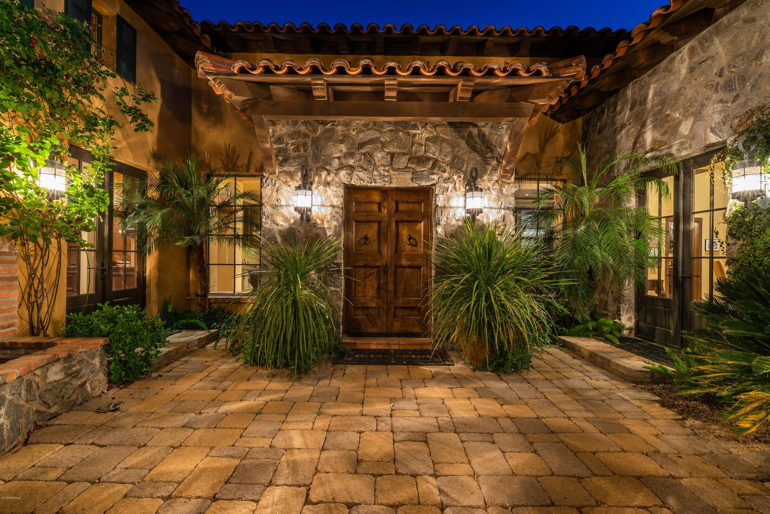 ESTANCIA - Residential