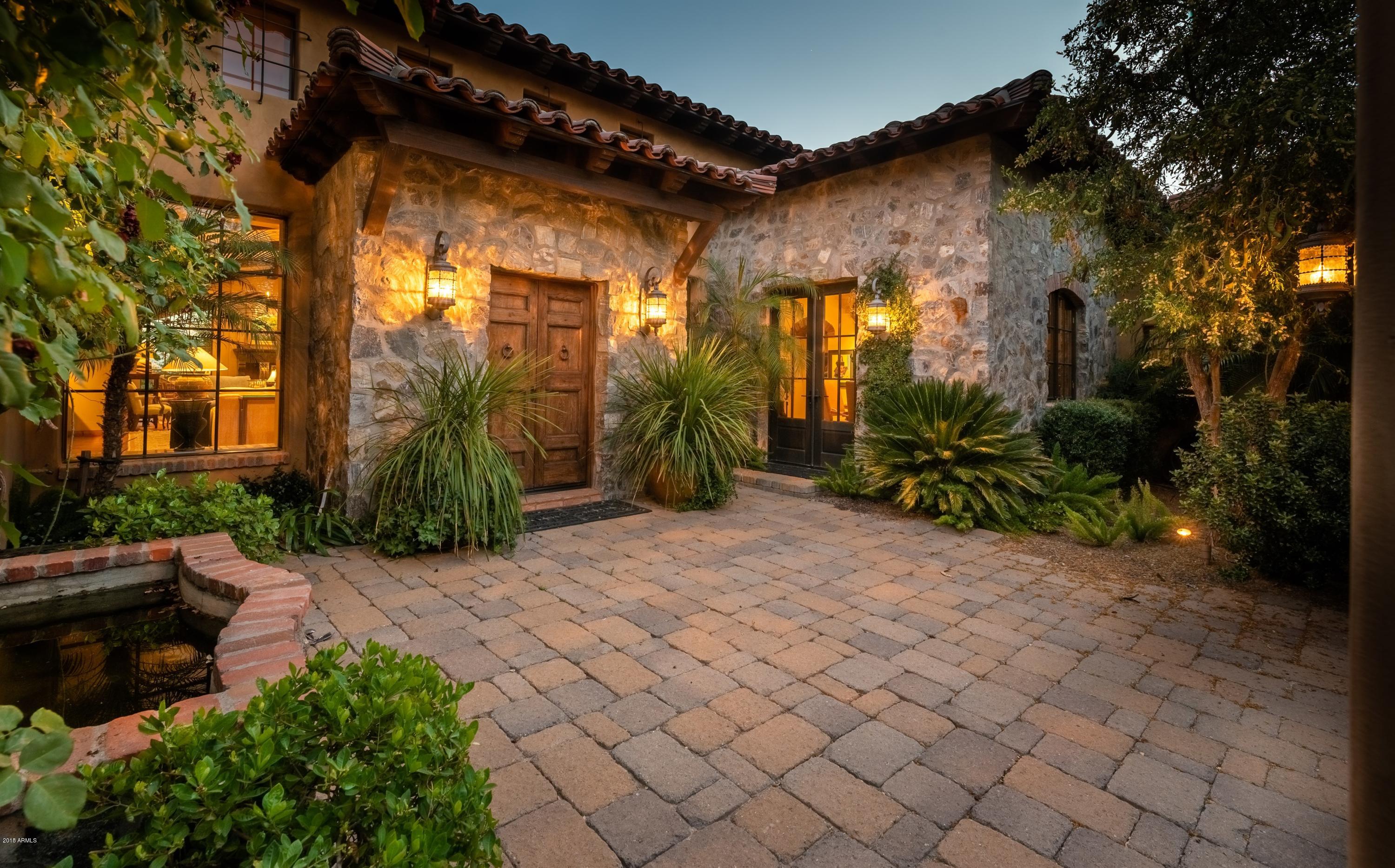 ESTANCIA - Residential