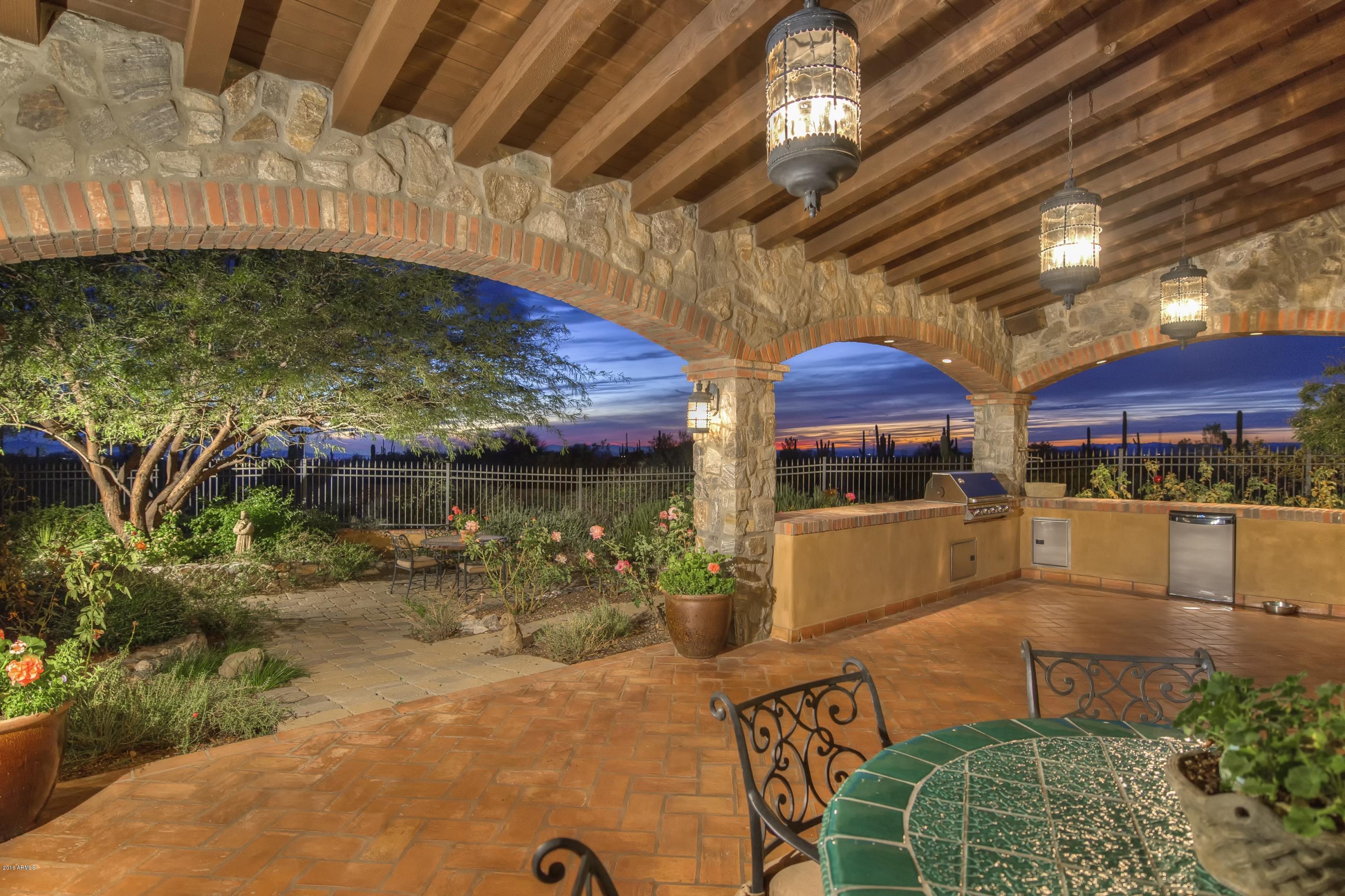 ESTANCIA - Residential