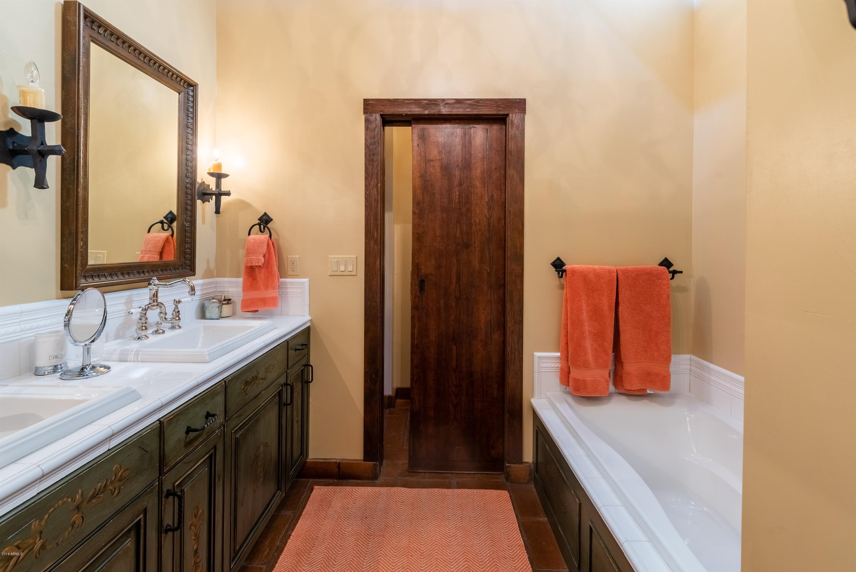 ESTANCIA - Residential