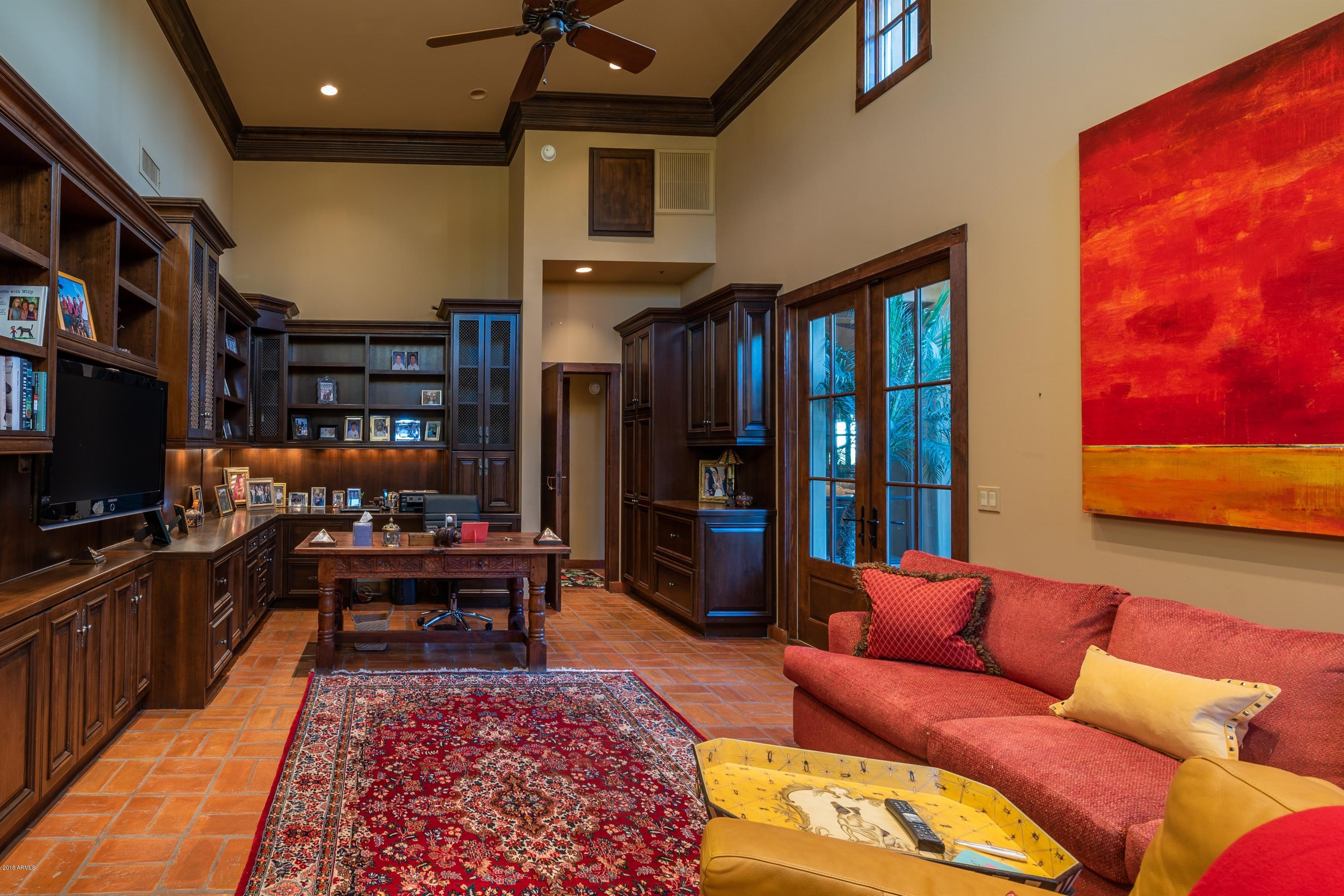 ESTANCIA - Residential