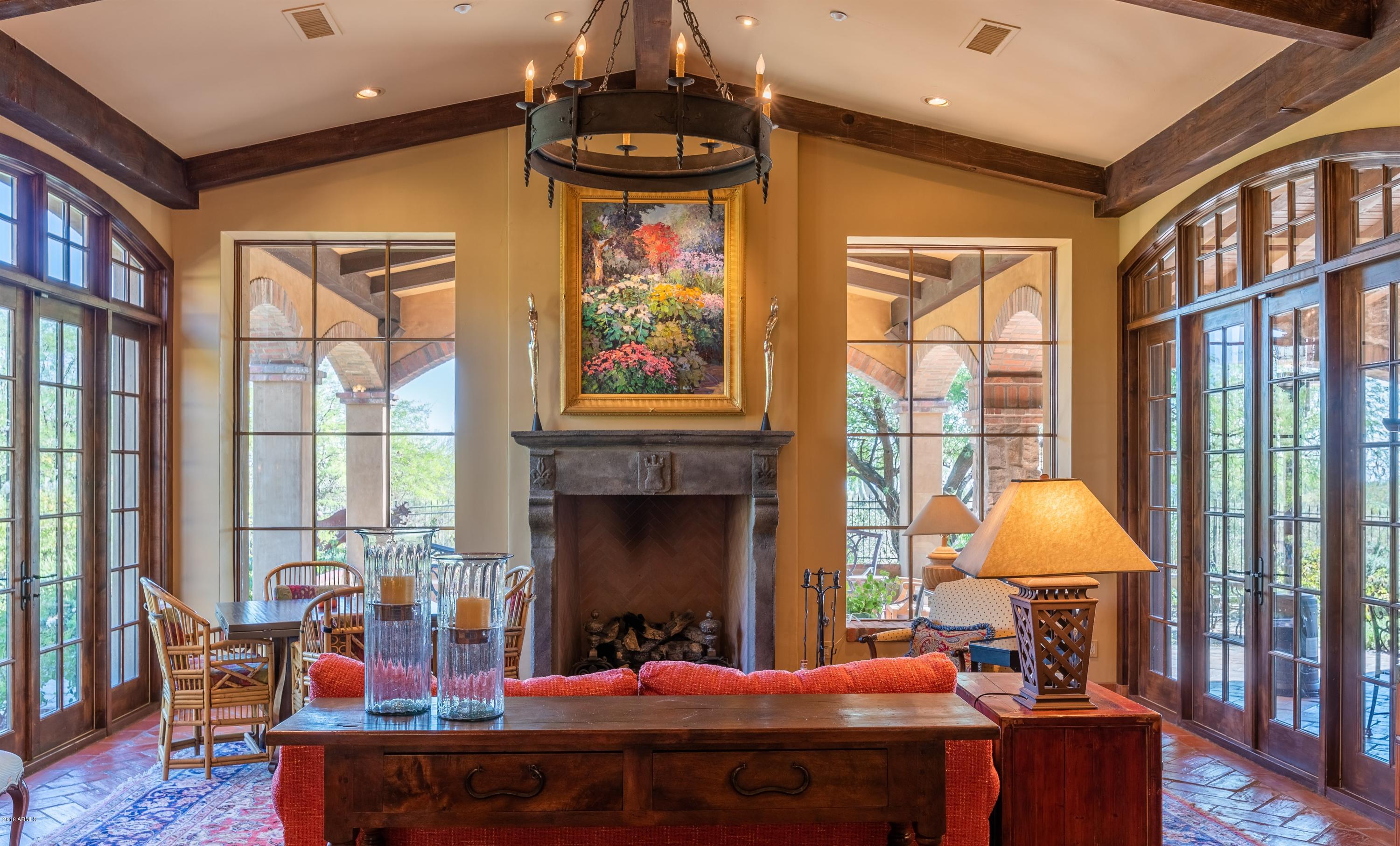 ESTANCIA - Residential