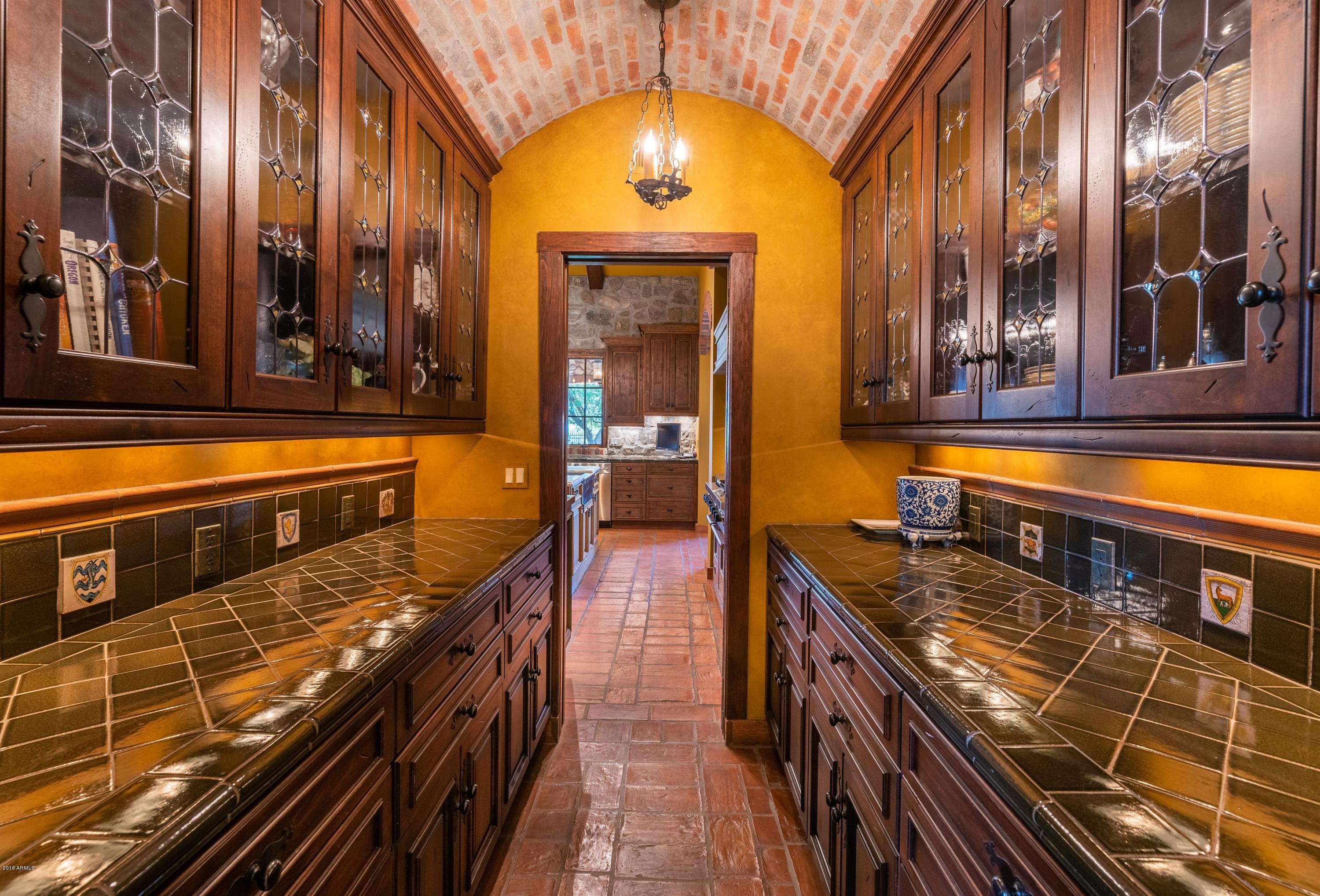 ESTANCIA - Residential