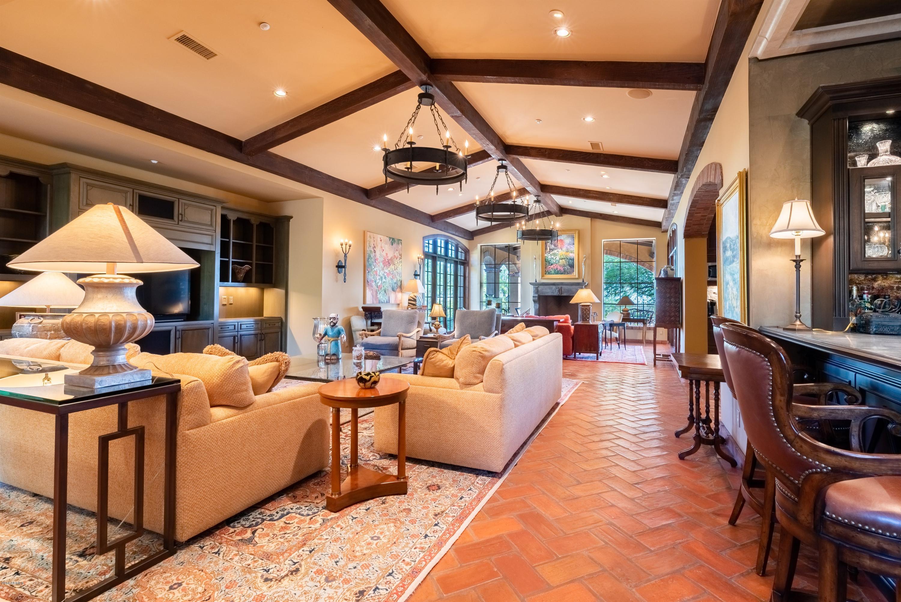 ESTANCIA - Residential