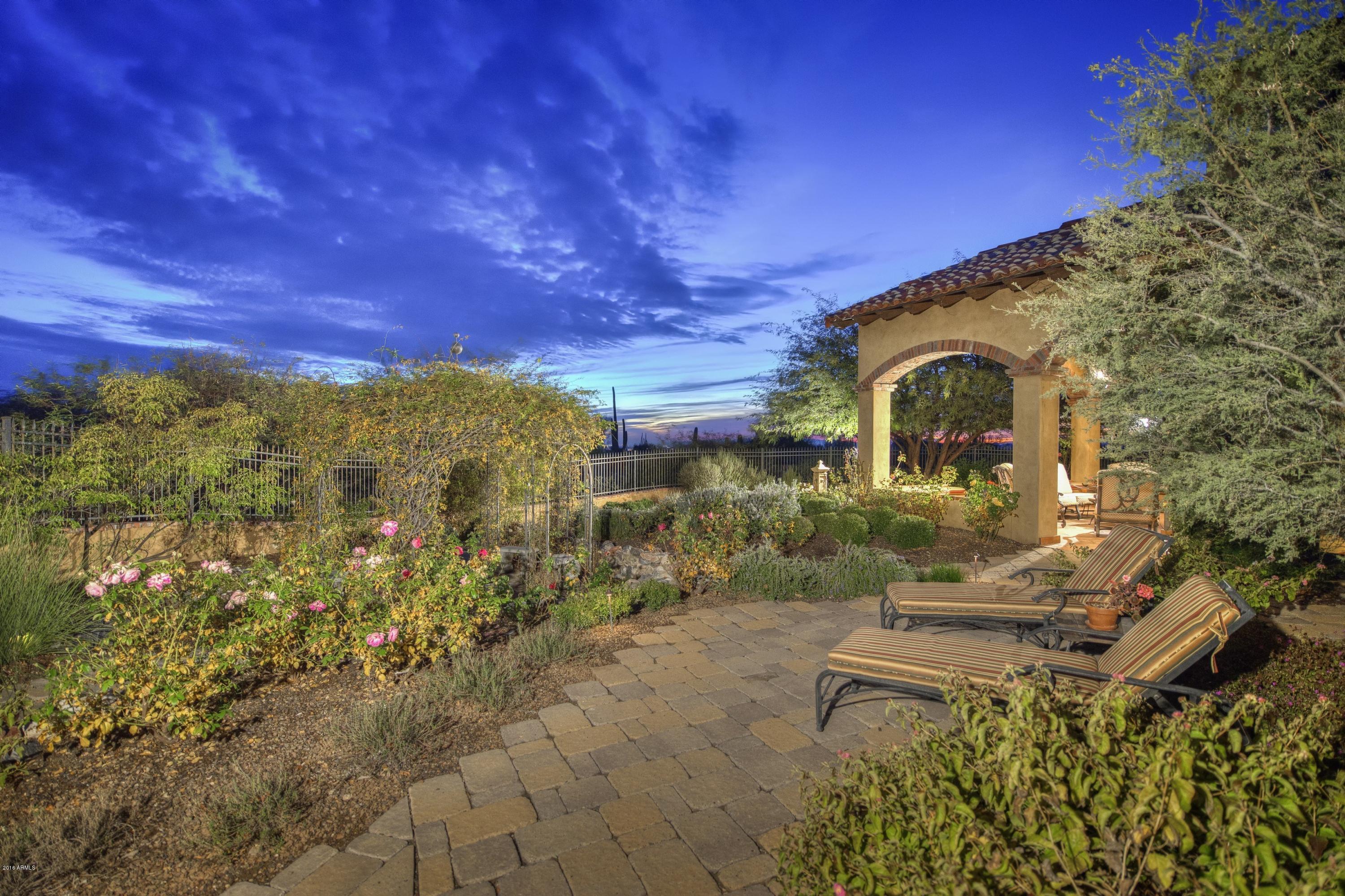 ESTANCIA - Residential