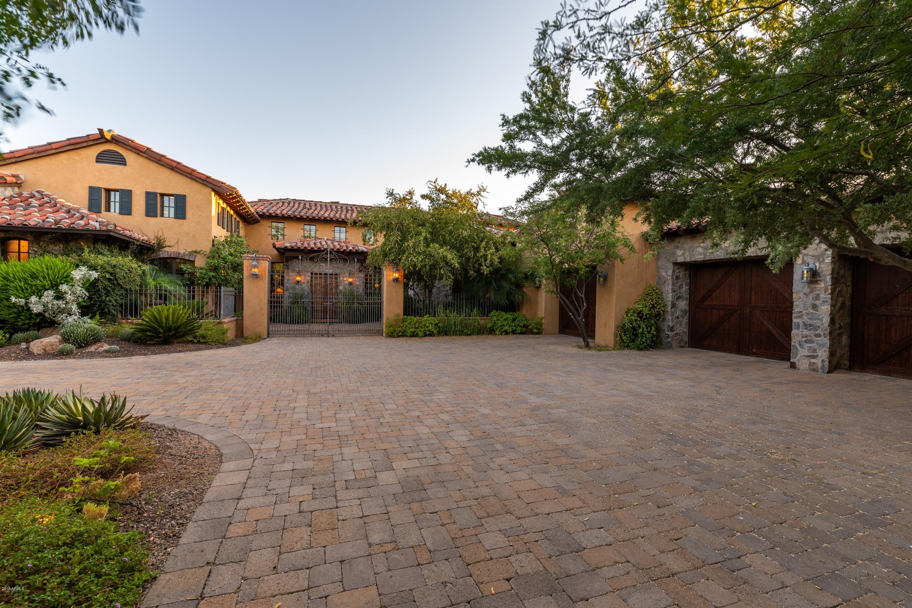 ESTANCIA - Residential
