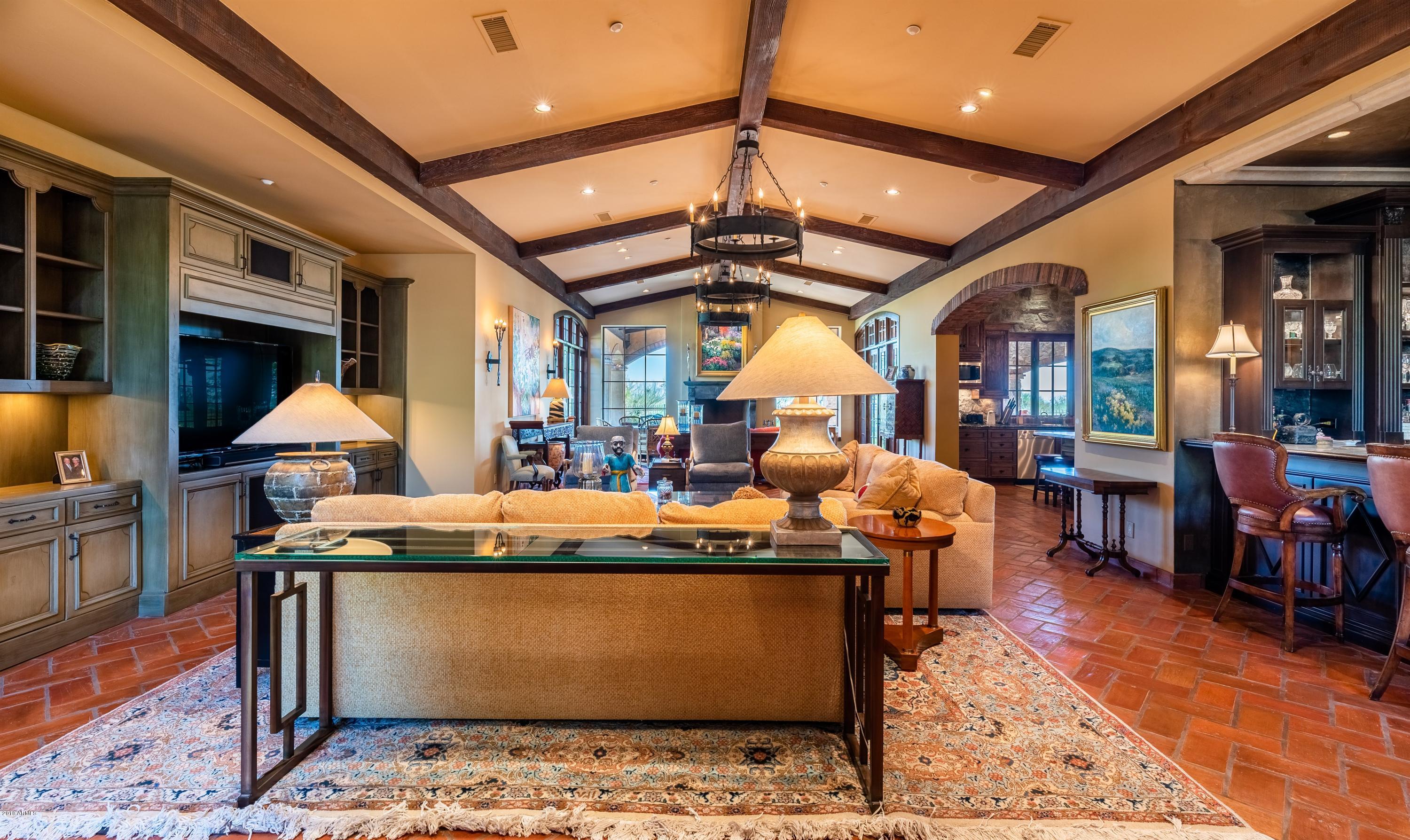 ESTANCIA - Residential