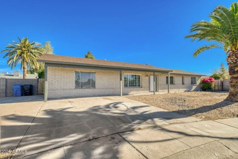 1928 W KRISTAL Way Phoenix AZ 85027