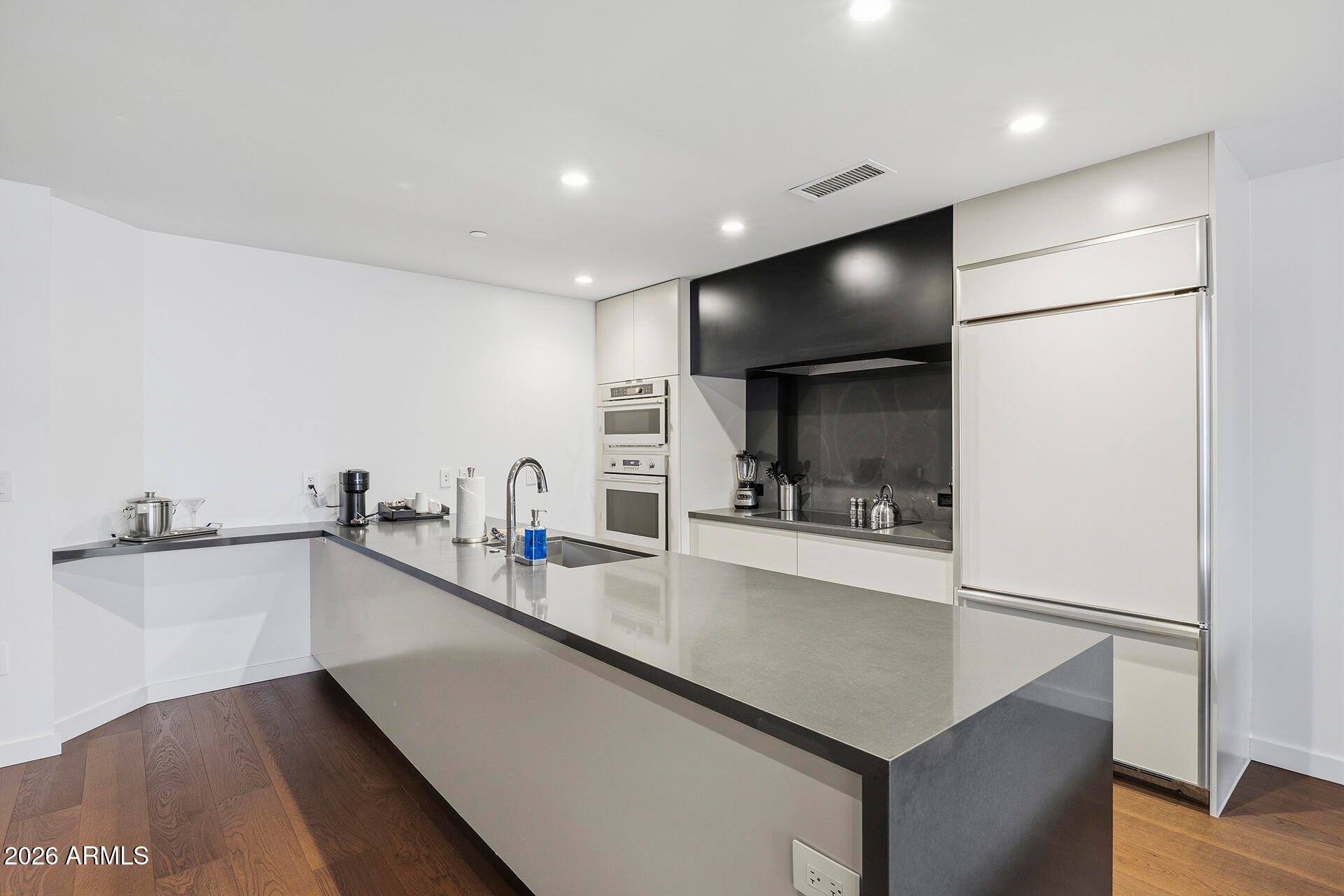5455 E LINCOLN Drive 2019