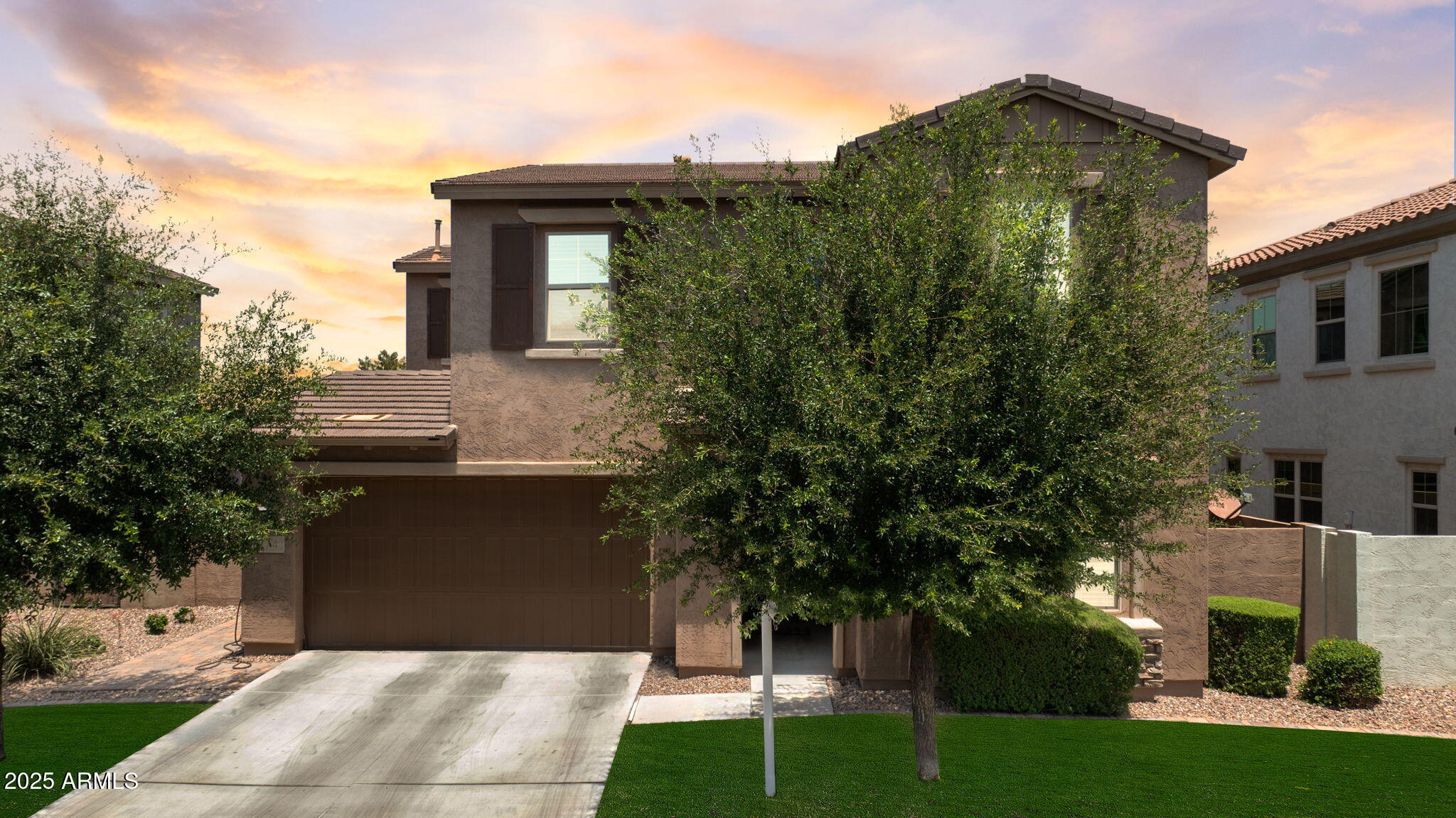 974 W Zion Way