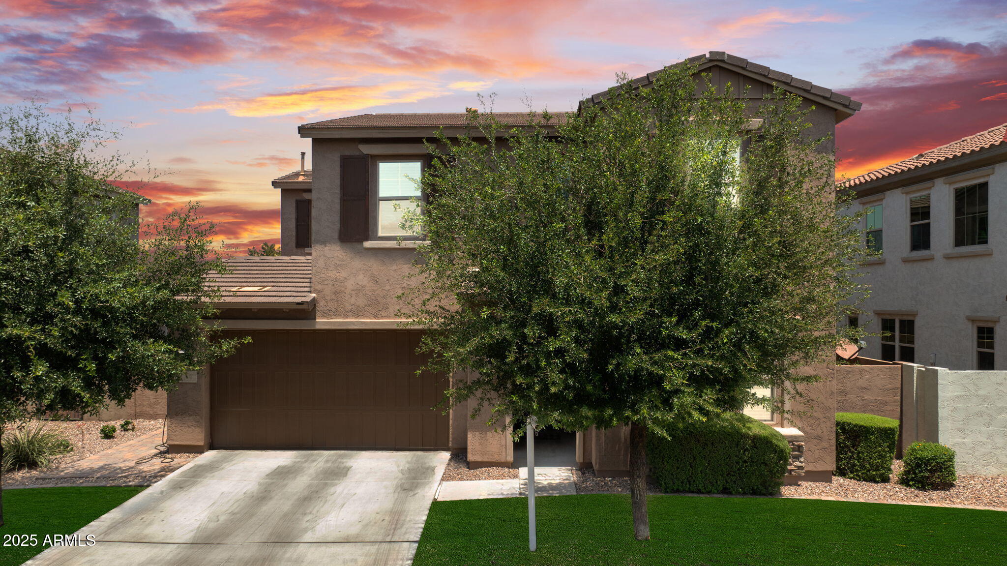 974 W Zion Way