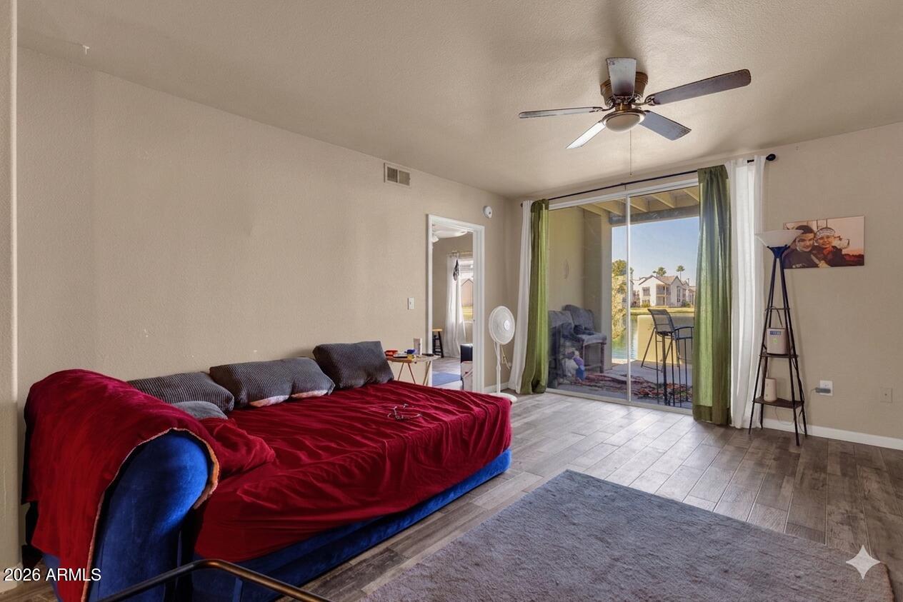 LAKESHORE AT ANDERSEN SPRINGS CONDOMINIUM - Residential