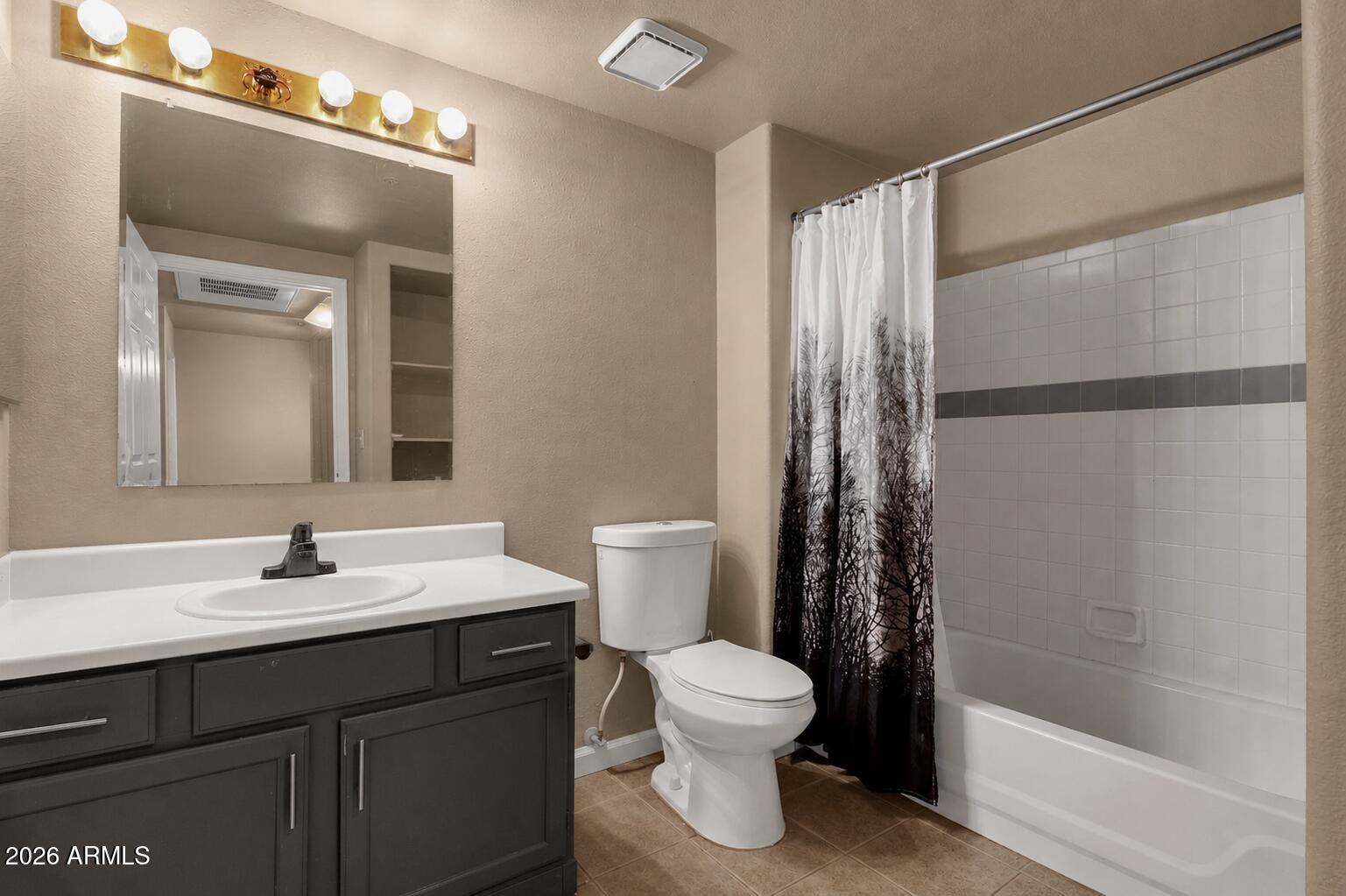 LAKESHORE AT ANDERSEN SPRINGS CONDOMINIUM - Residential