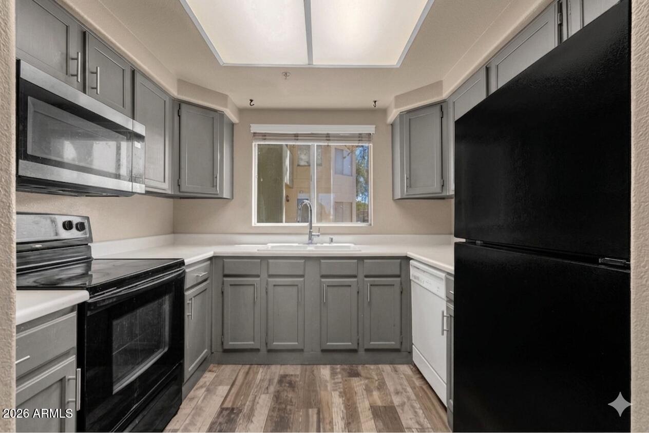 LAKESHORE AT ANDERSEN SPRINGS CONDOMINIUM - Residential