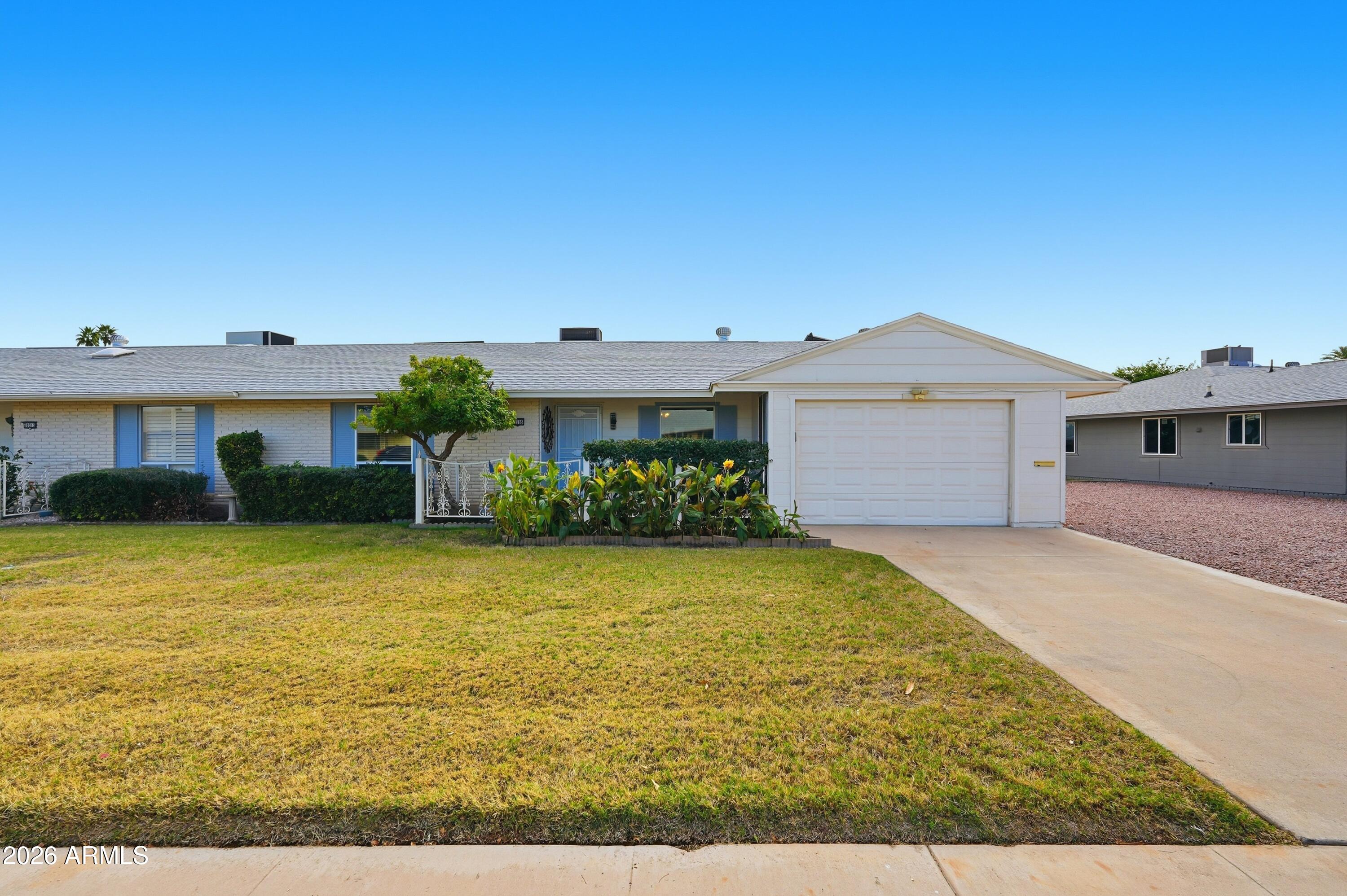 10315 W DESERT FOREST Circle