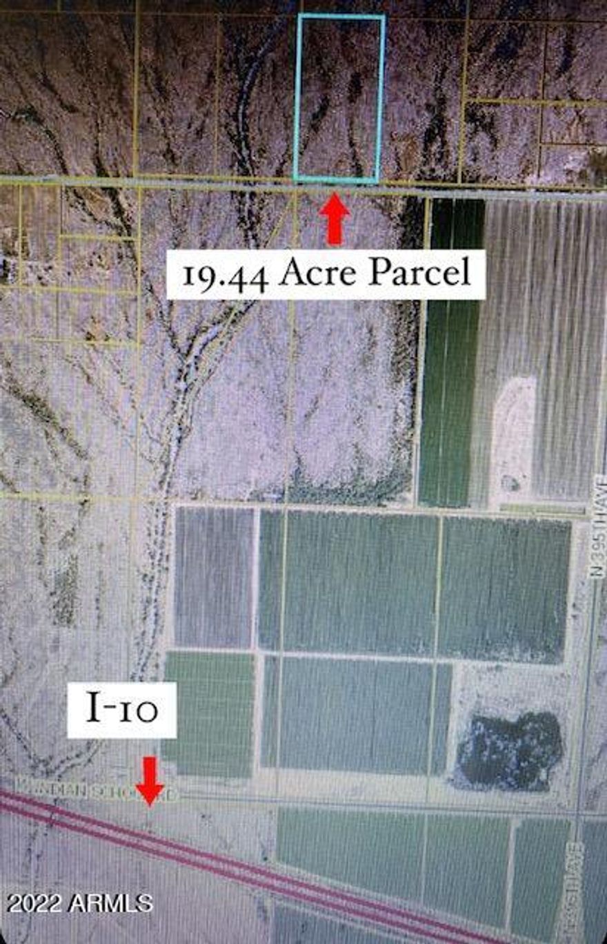 Nice usable flat lot perfect for building you r dream home or holding for subdividing to smaller lot sizes. Tonopah is the next big growth area outside of Buckeye. Great for an investment!