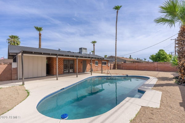 3529 W STELLA LN, PHOENIX, AZ 85019 - Image f6dbcfe297c04cbd0d86622b5b452b69/1963122169