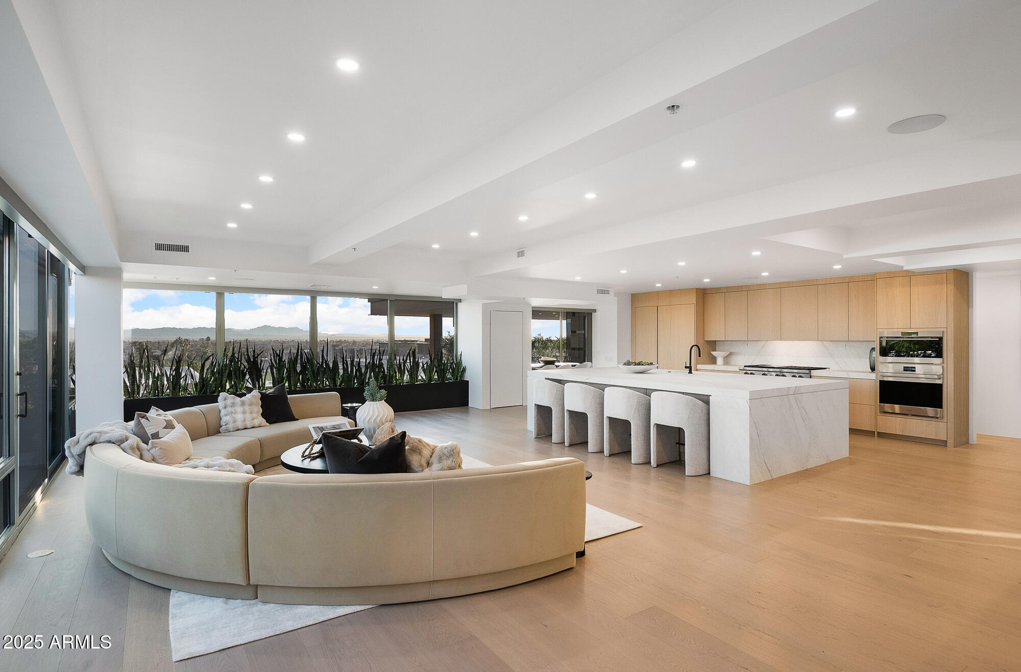 7157 E RANCHO VISTA Drive 7006