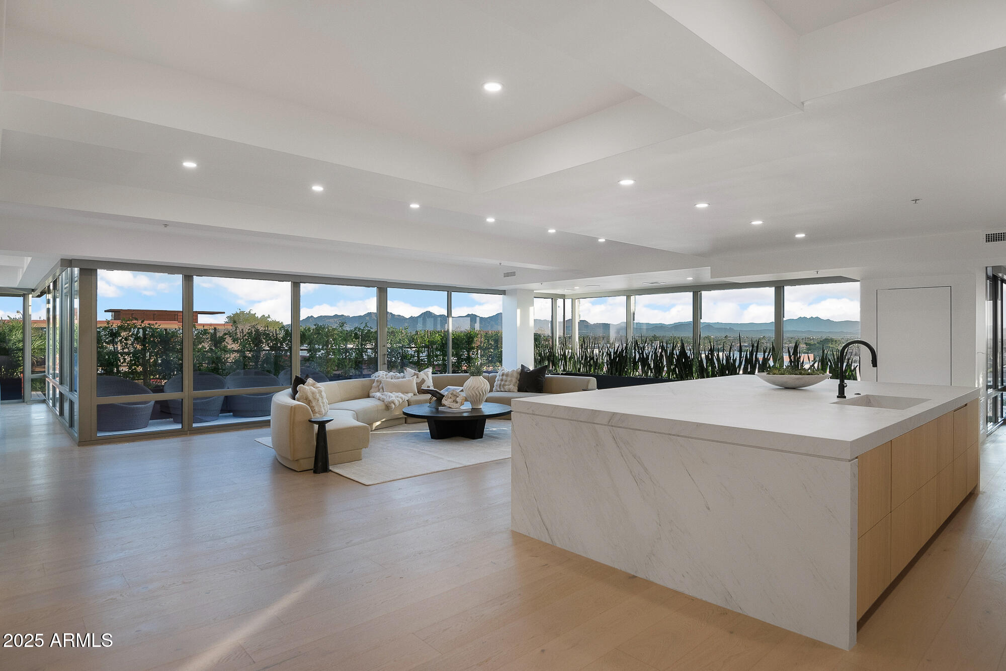 7157 E RANCHO VISTA Drive 7006