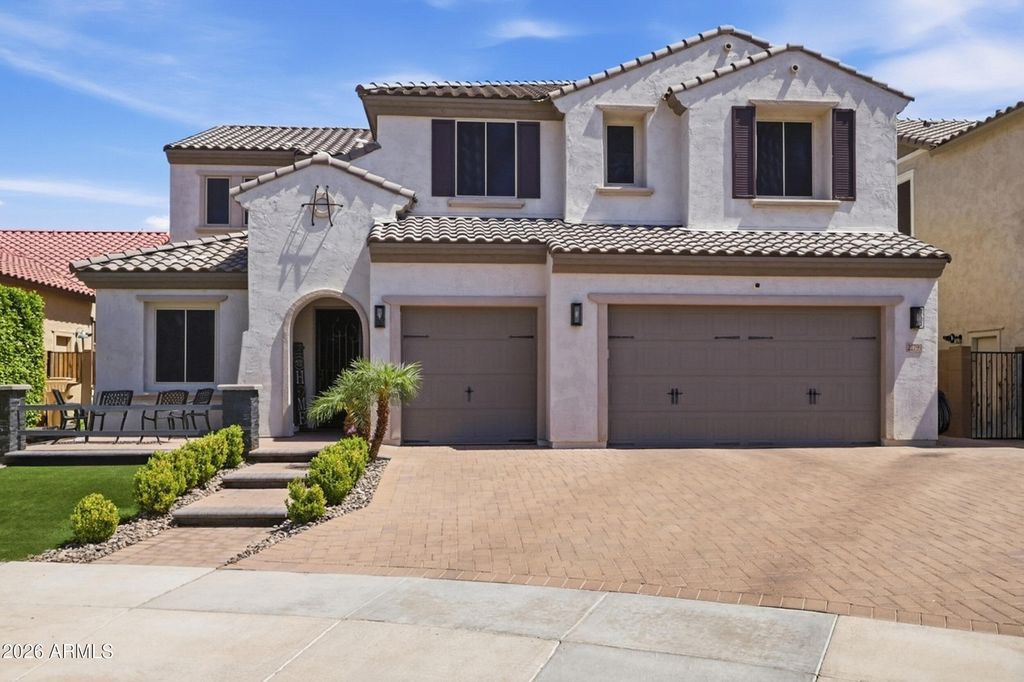 Photo of 22799 N 98th Drive, Peoria, AZ 85383 (MLS # 7015335)