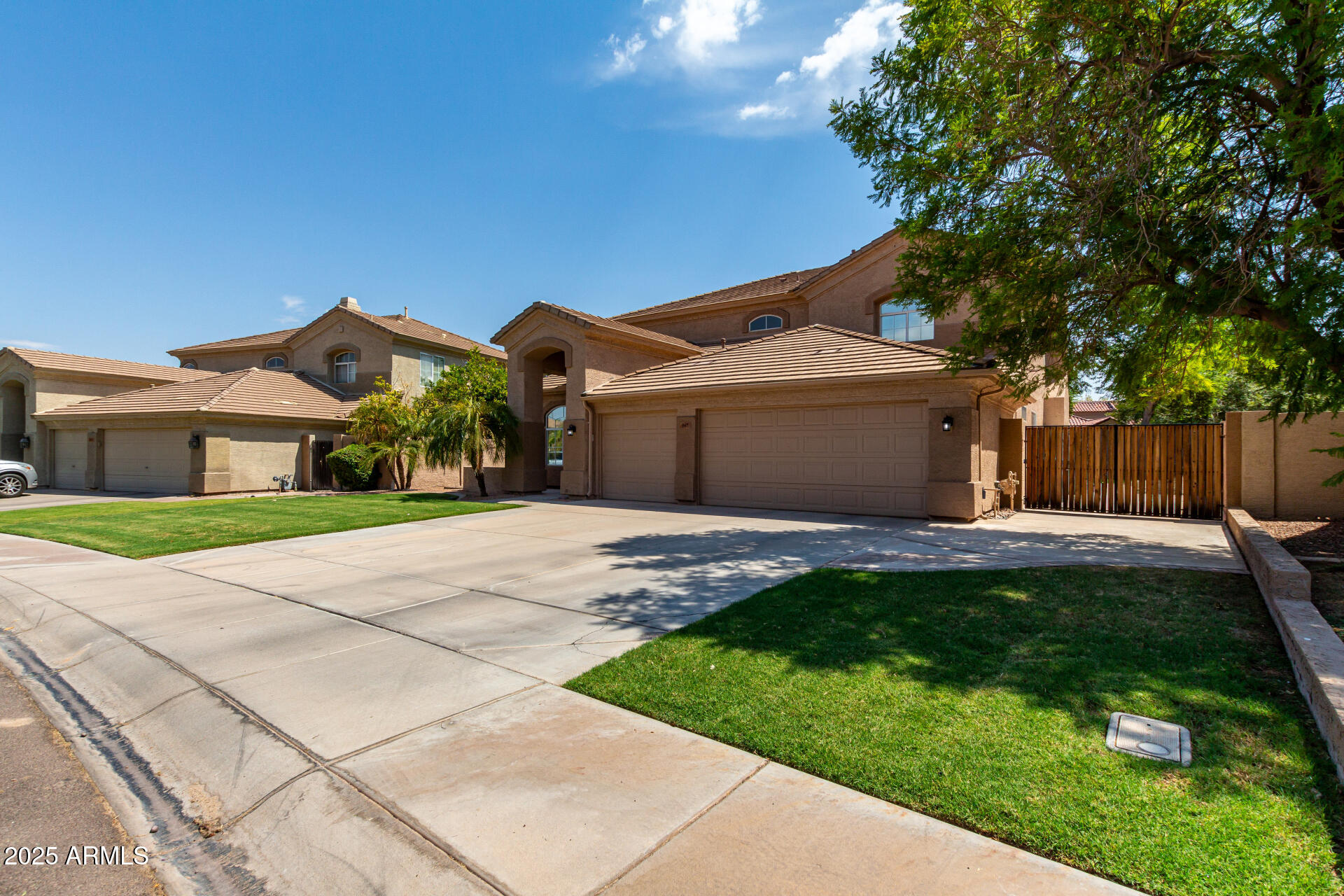947 W Ebony Drive