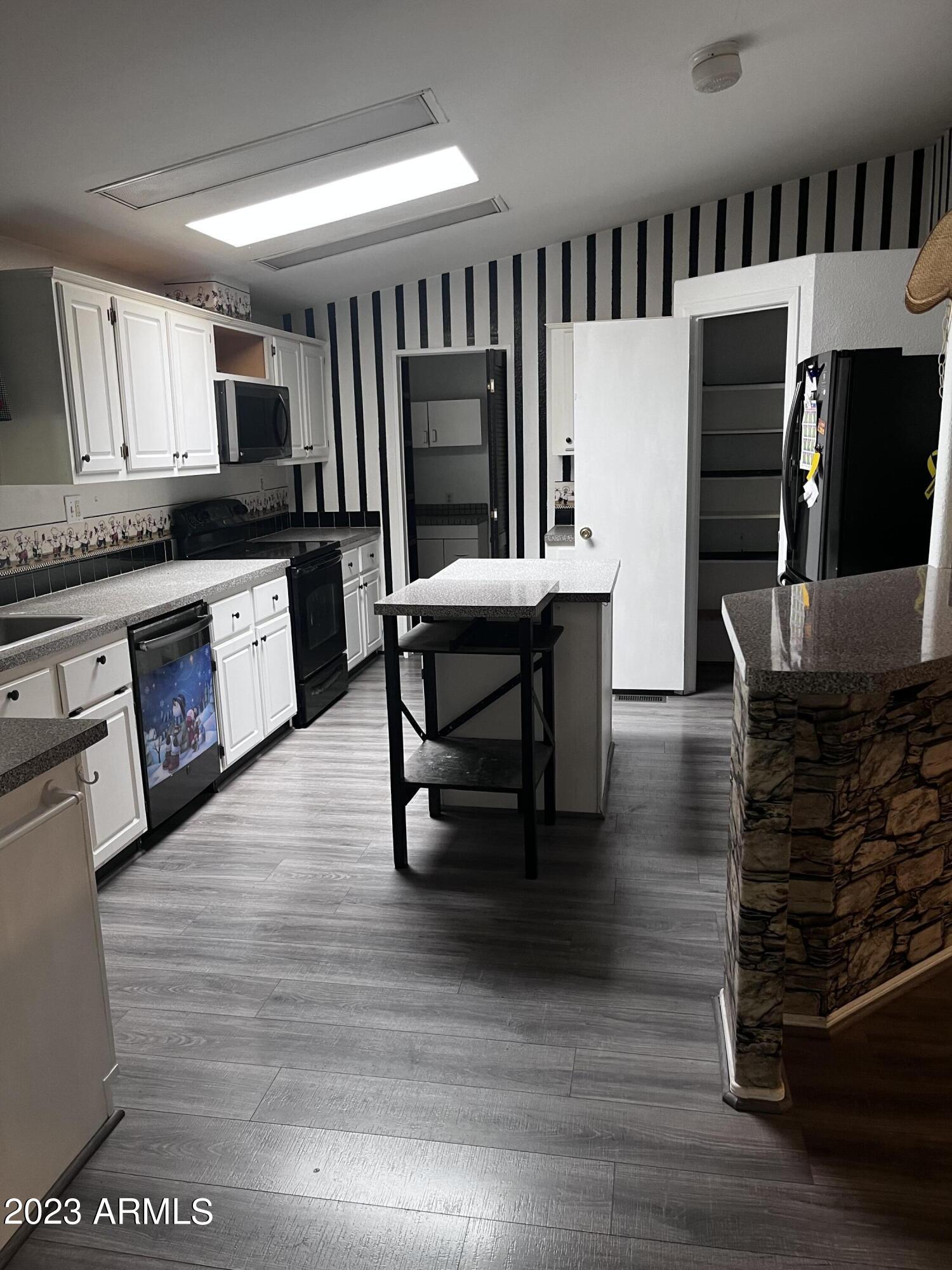 GREATER SAN PEDRO RANCHES - Residential