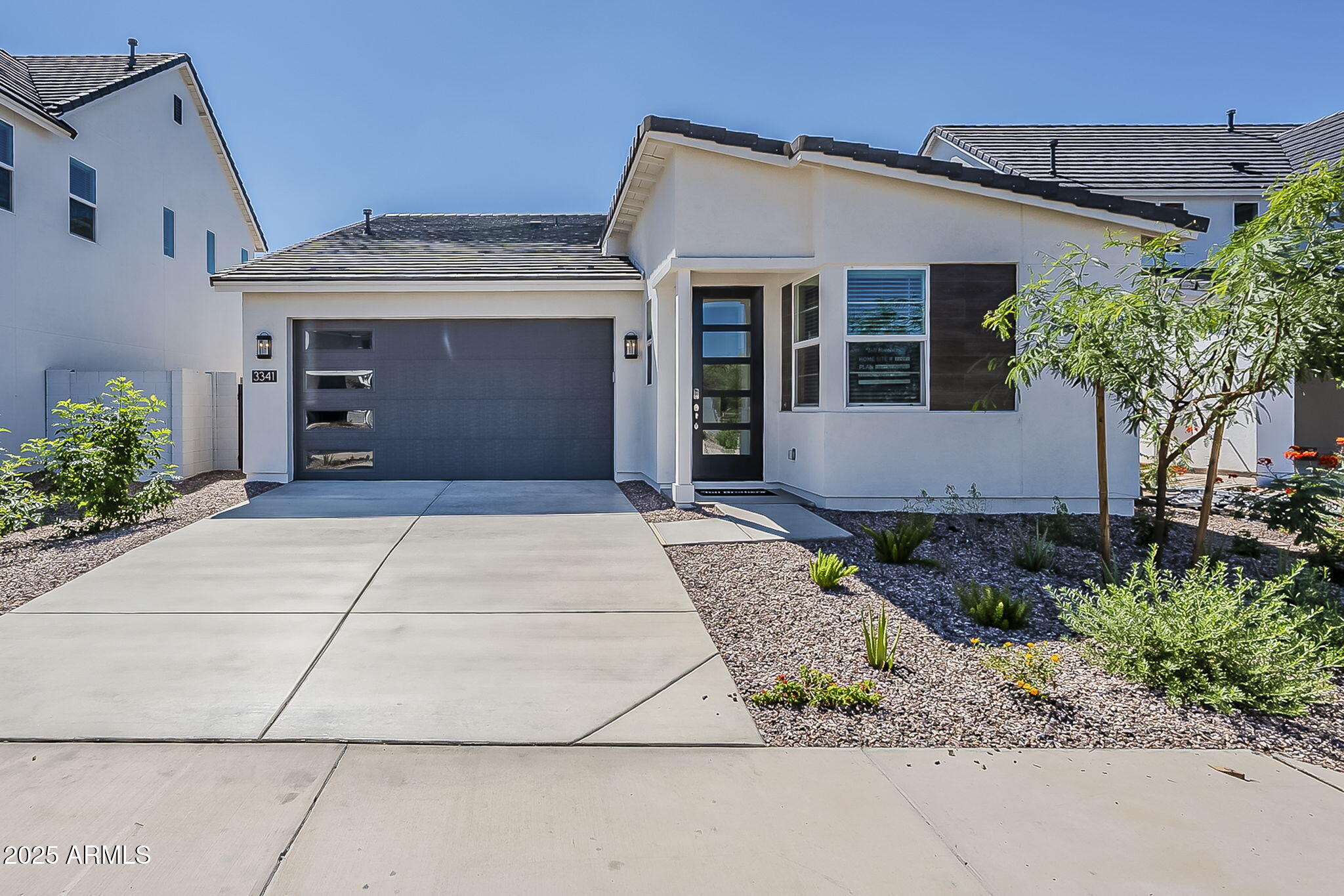 3341 W GARNET Street