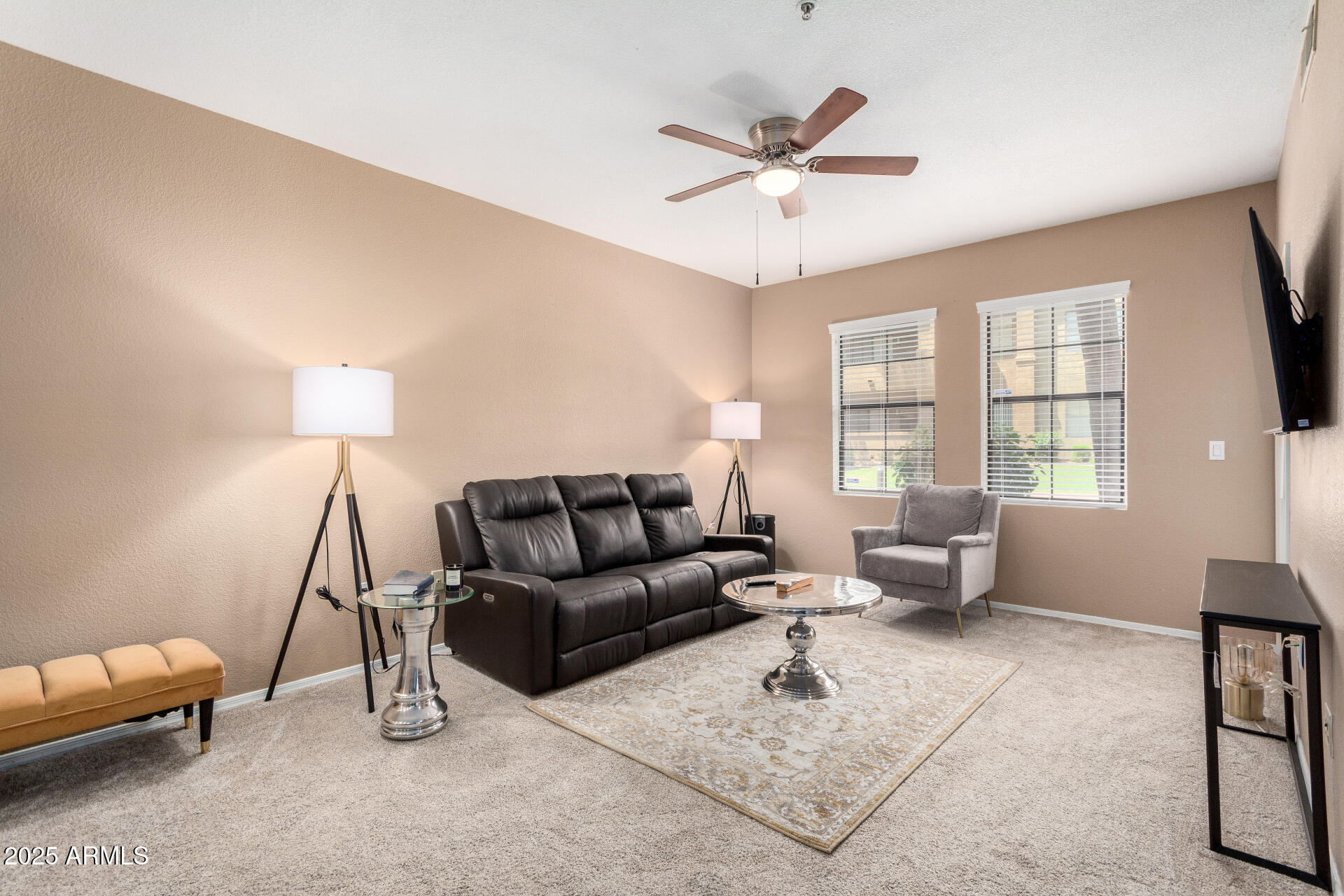 5302 E VAN BUREN Street 1067