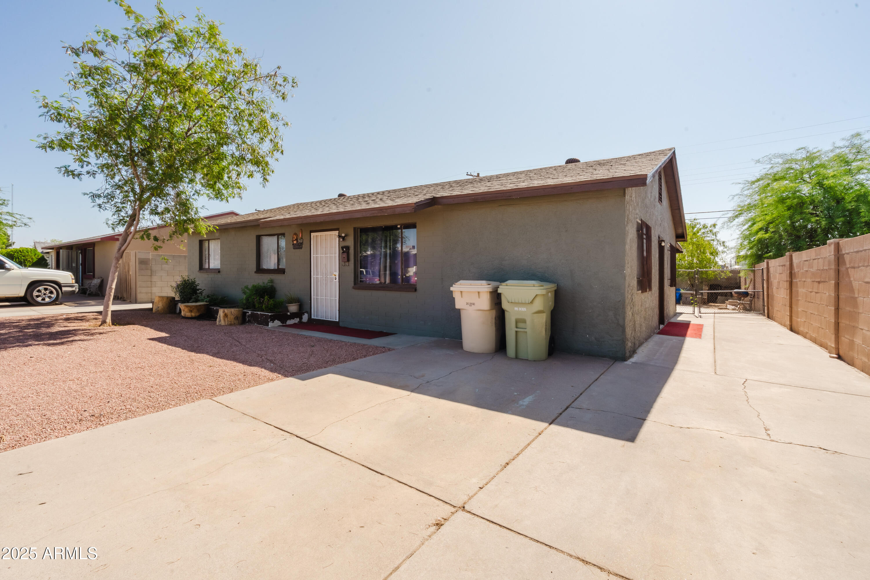 5637 N 63RD Drive