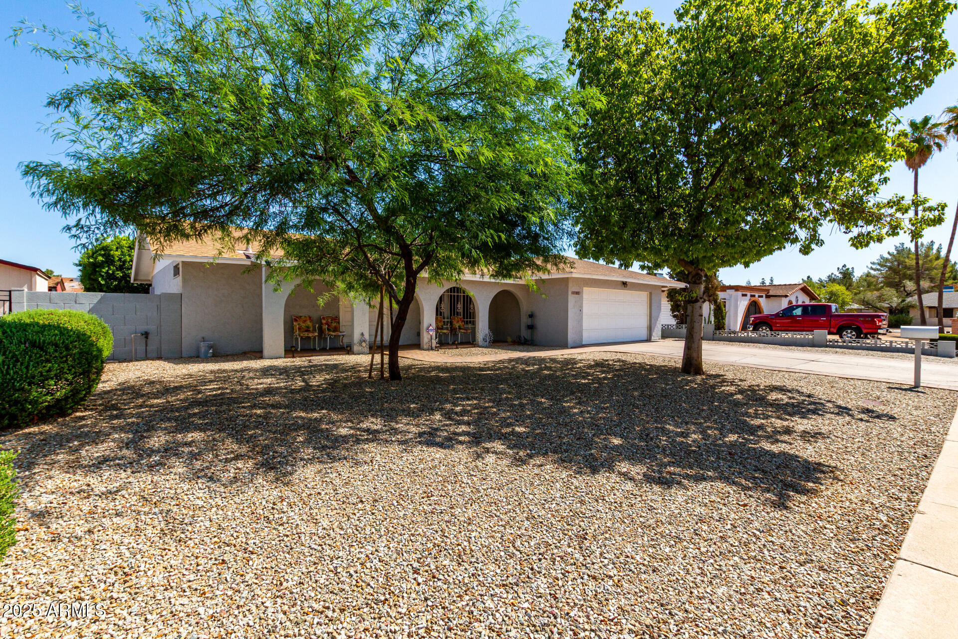 2910 W CACTUS WREN Drive