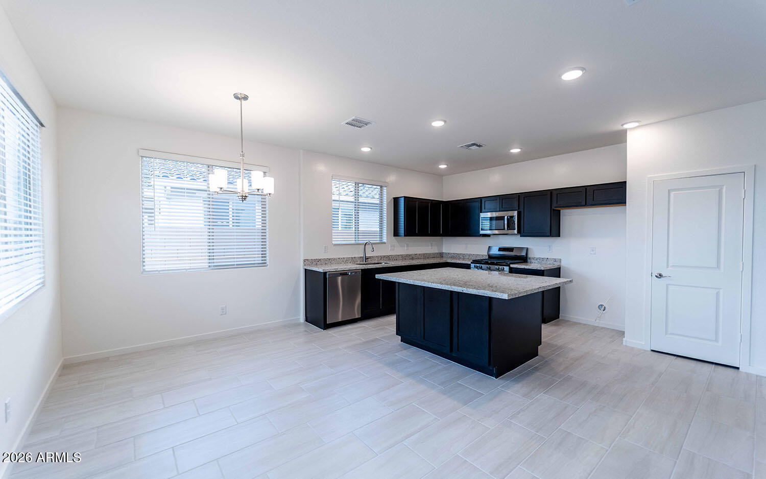 36820 W San Clemente Street